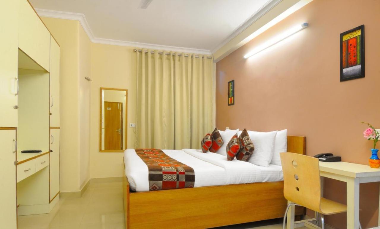 Hostel Bafel Girls Pg 1rk Dwarka Sector 7 *