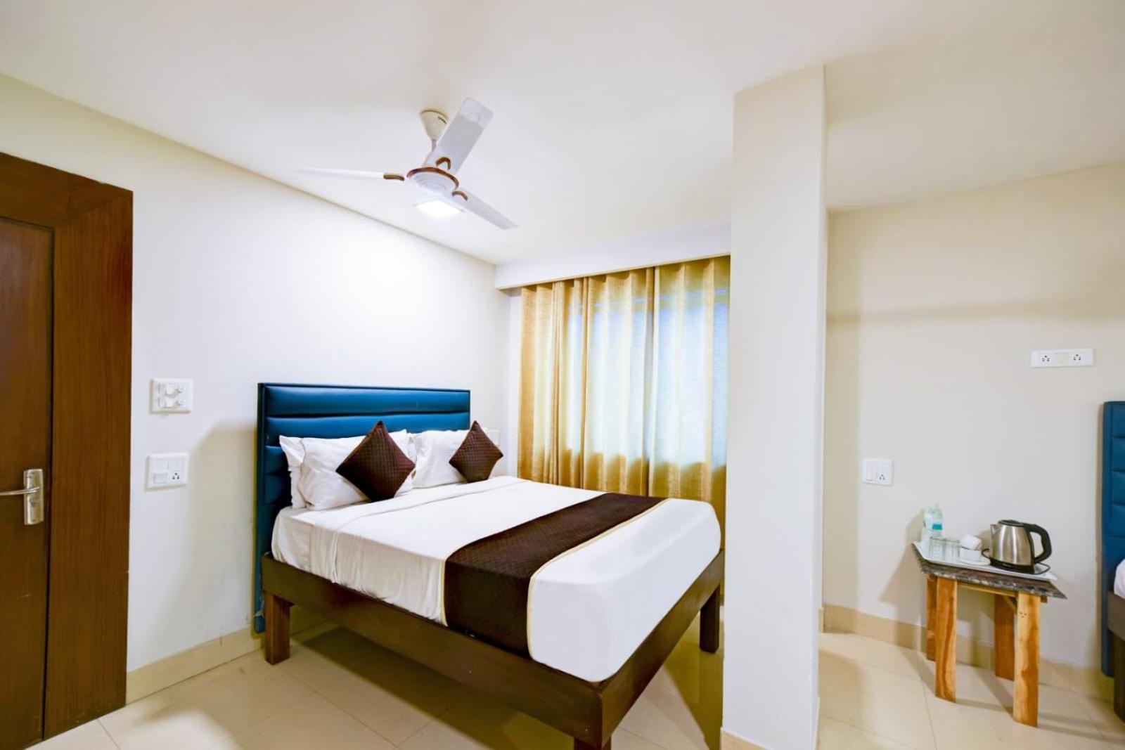 Amenda Sweet Igi Airport Hotel 3*