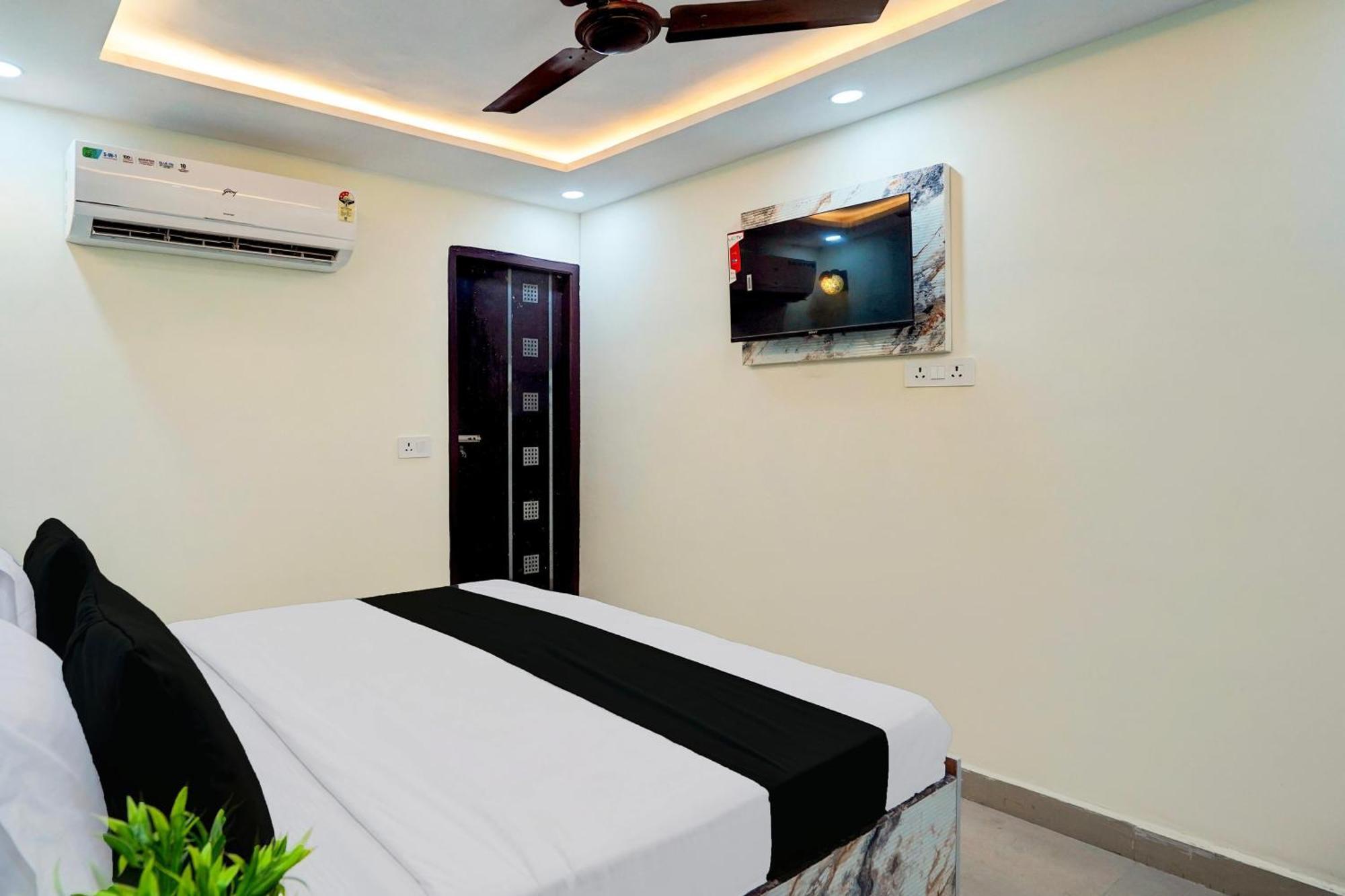 Hotel O Palace Delhi (National Capital Territory of India)