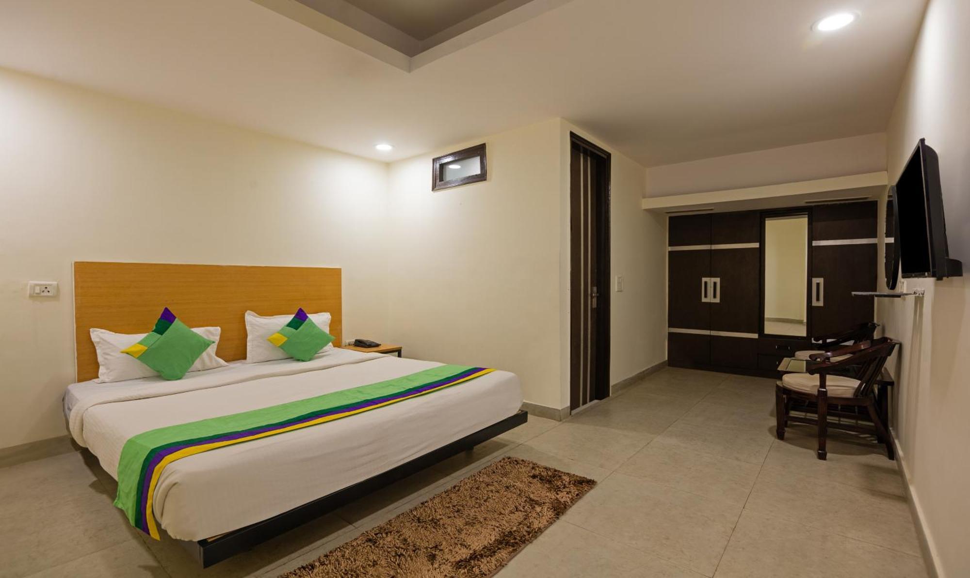Hotel Treebo Royal Palace, 3*