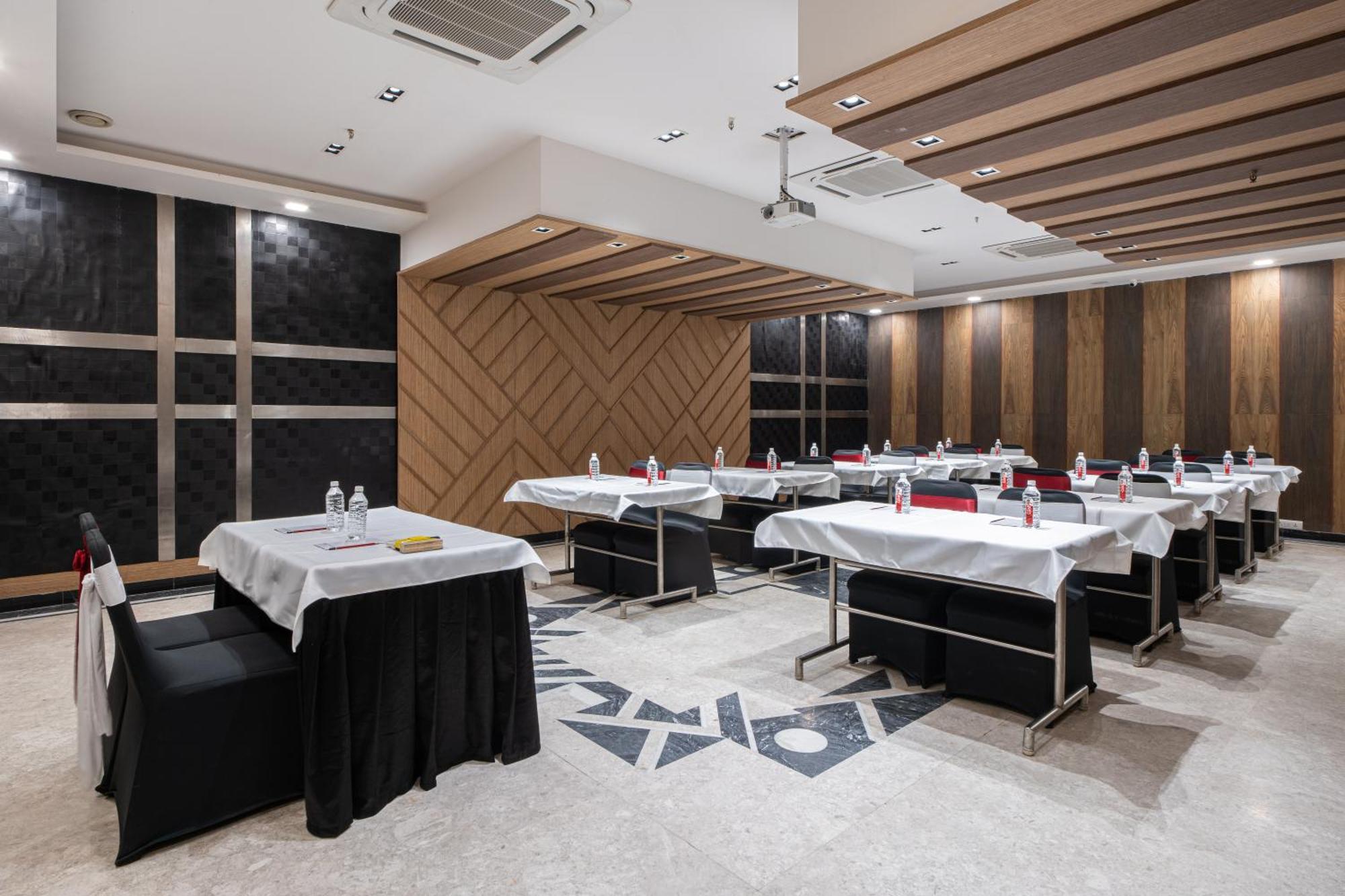The Suncourt Yatri 3*