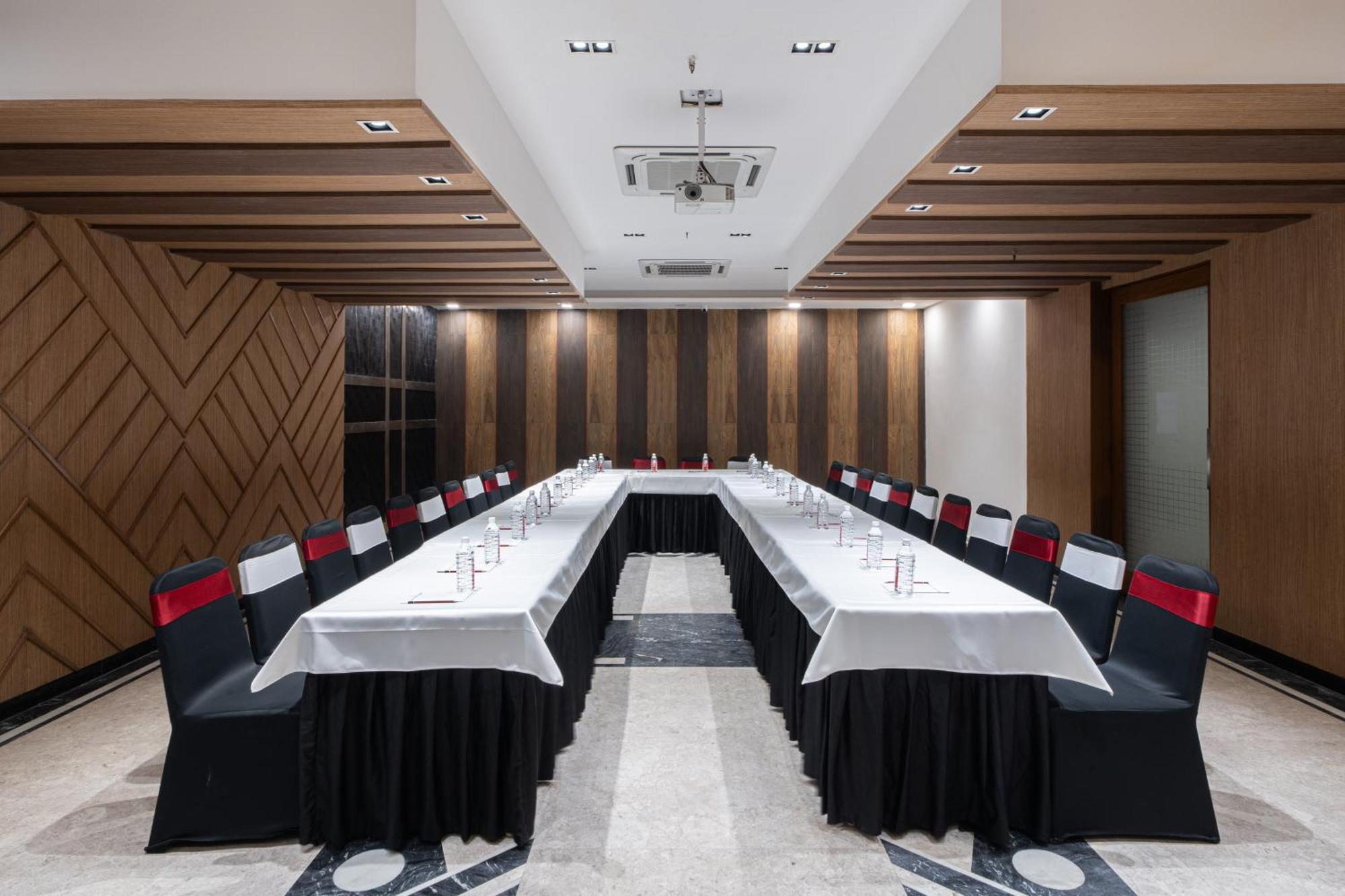 The Suncourt Yatri Hotel