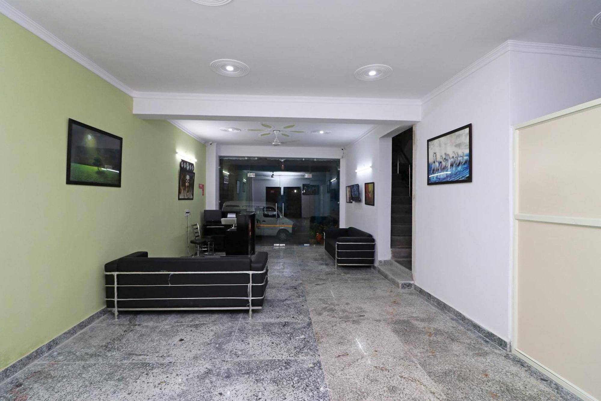 Hotel O Pearl Residency New Delhi