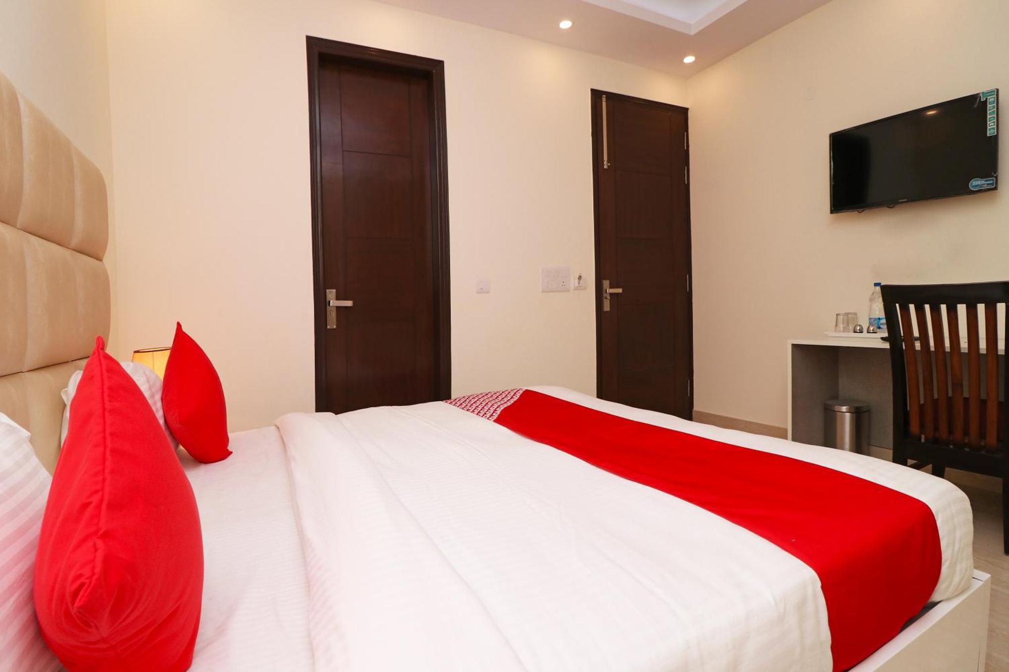 Hotel O 3*