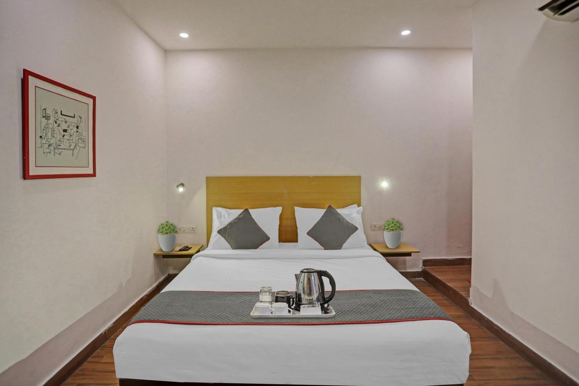 Hotel Oyo Townhouse 587 Sector 19 4*