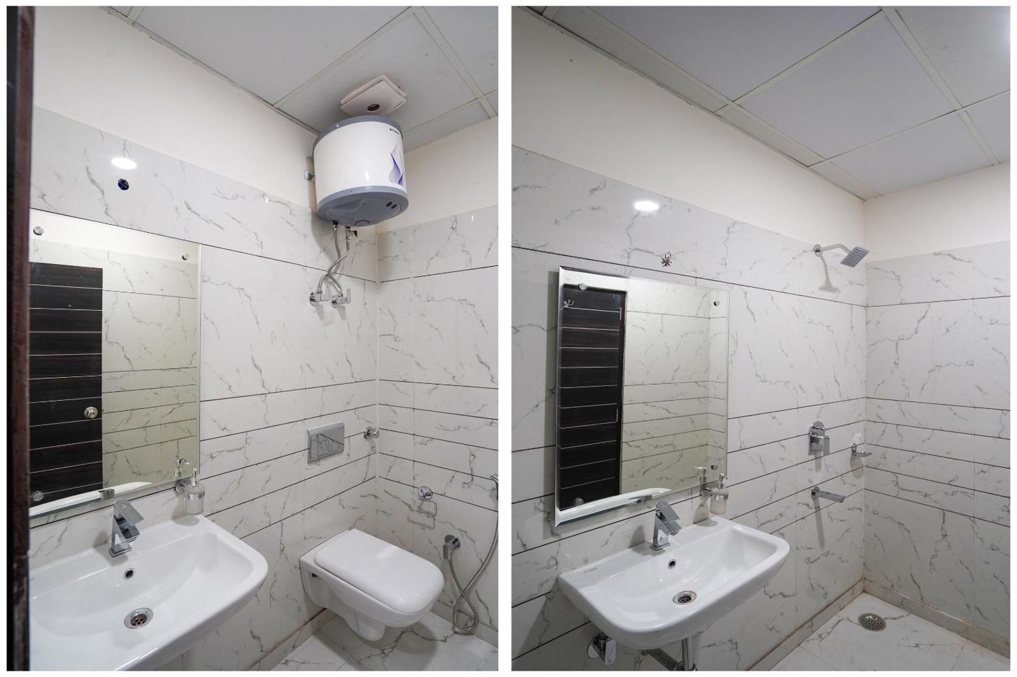 O Mannat Near Pacific Mall Tagore Garden Hotel 3*