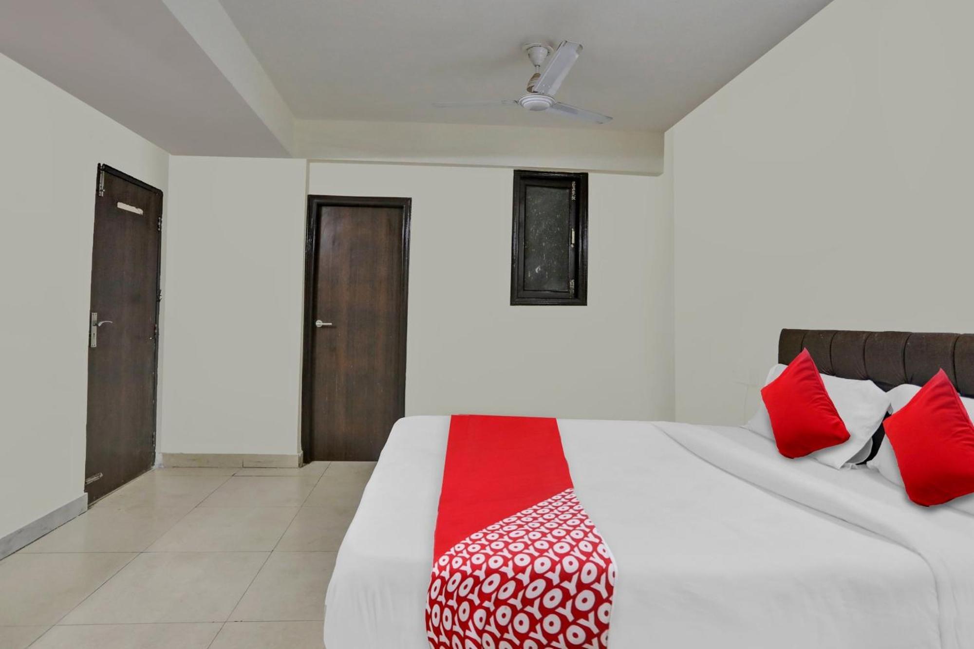 Hotel O Kalkaji Delhi New Delhi