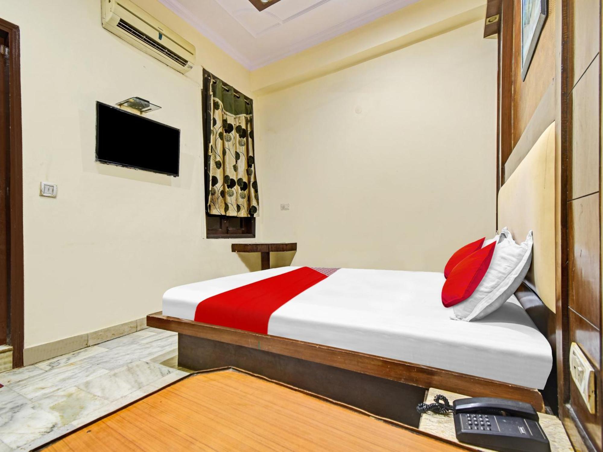 O 81340 Maanavi 3* New Delhi
