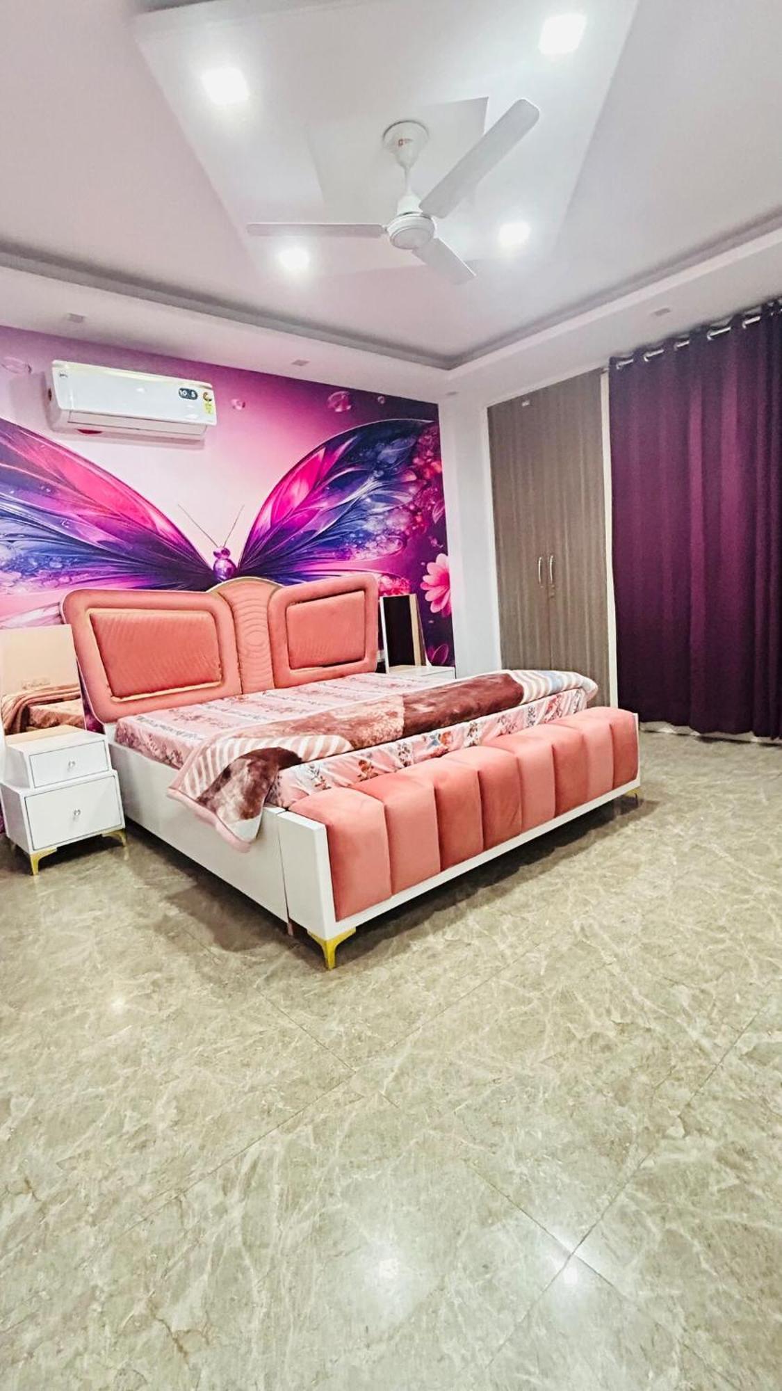 Apartment Luxurious House