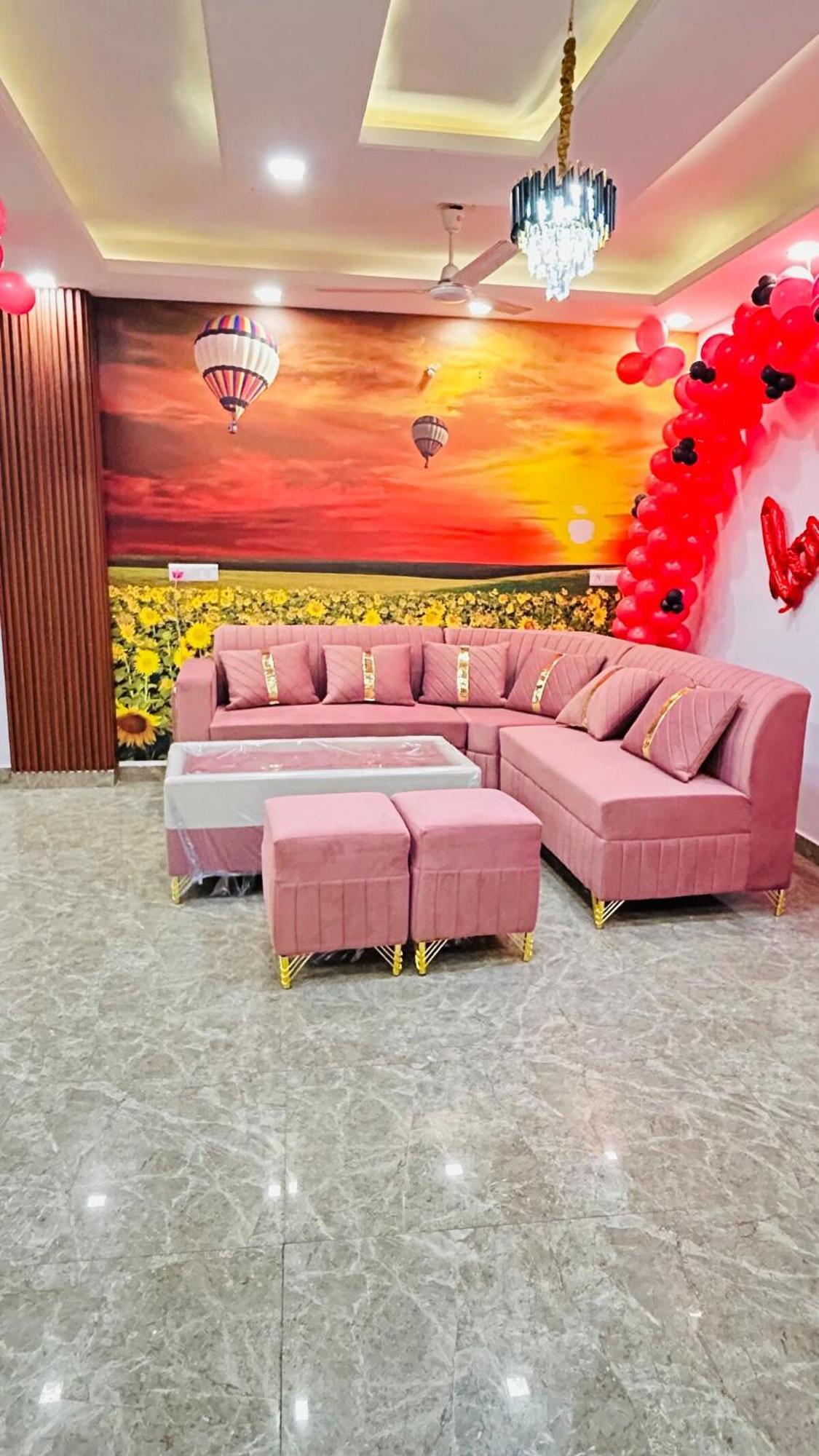 Luxurious House Apartment New Delhi