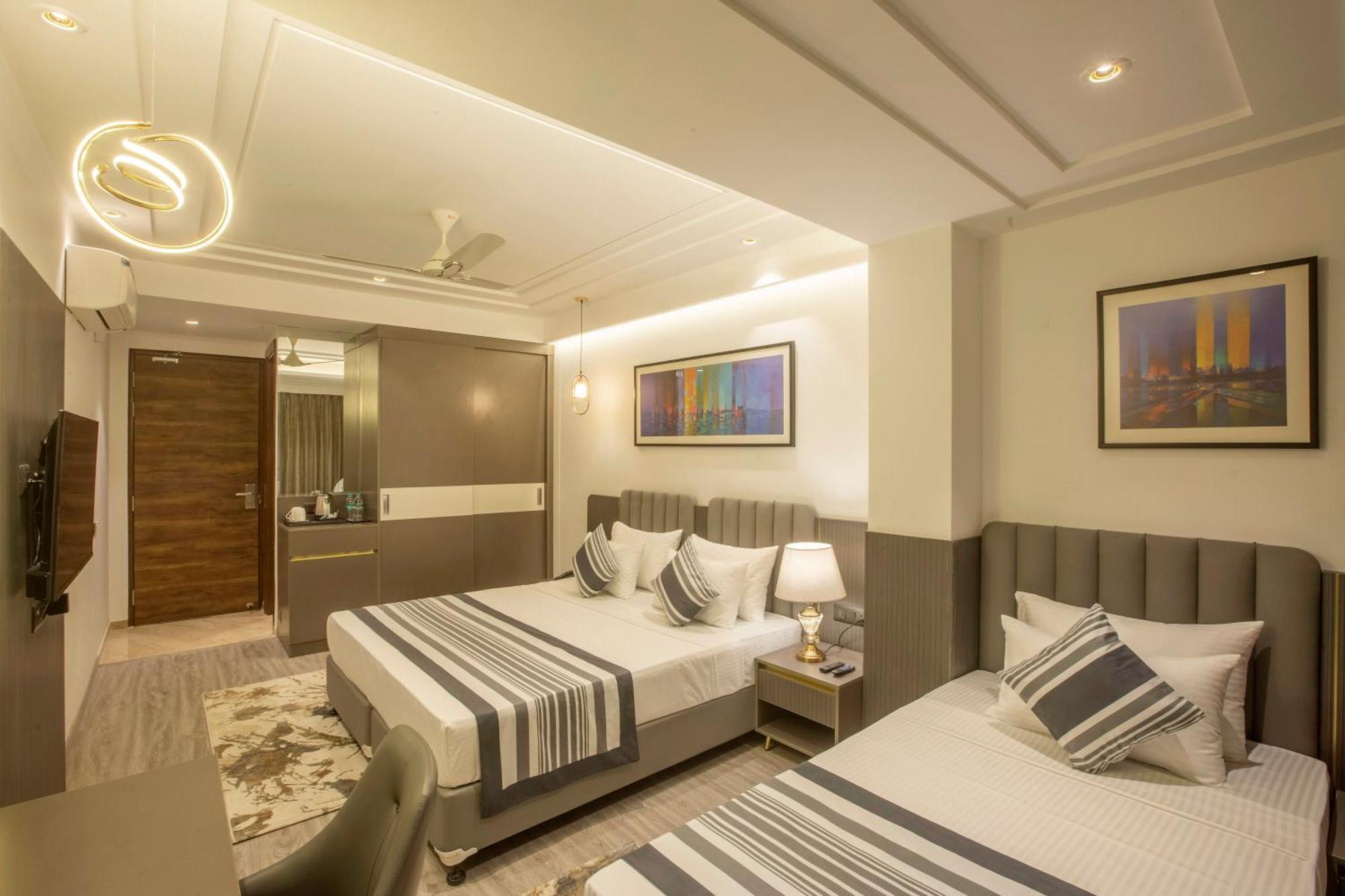 Hotel Oakwood 3*