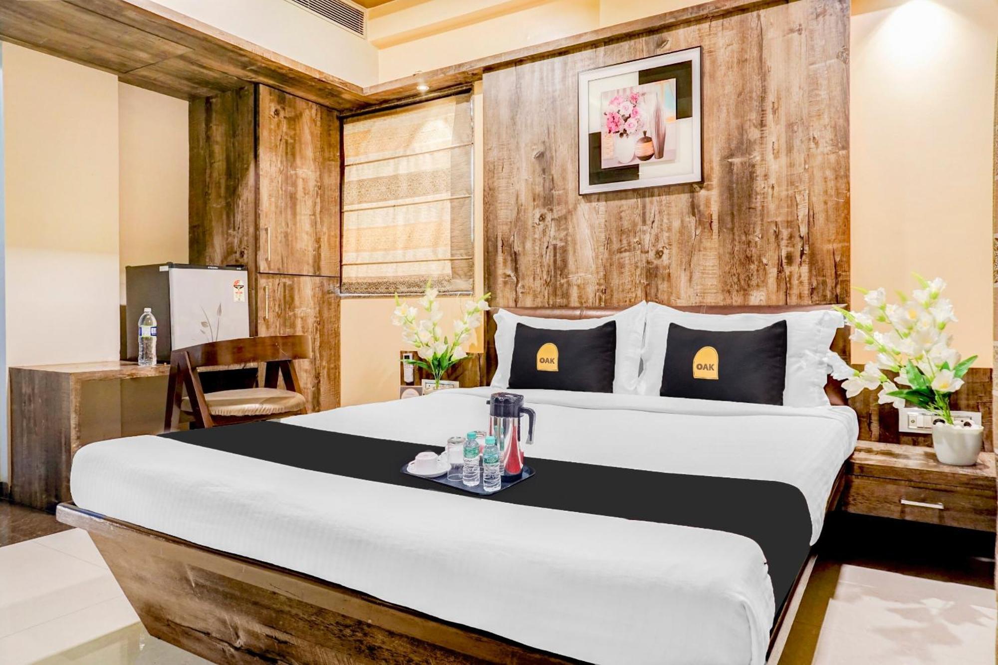 Tej Plaza Near Igi Airport Delhi 4*