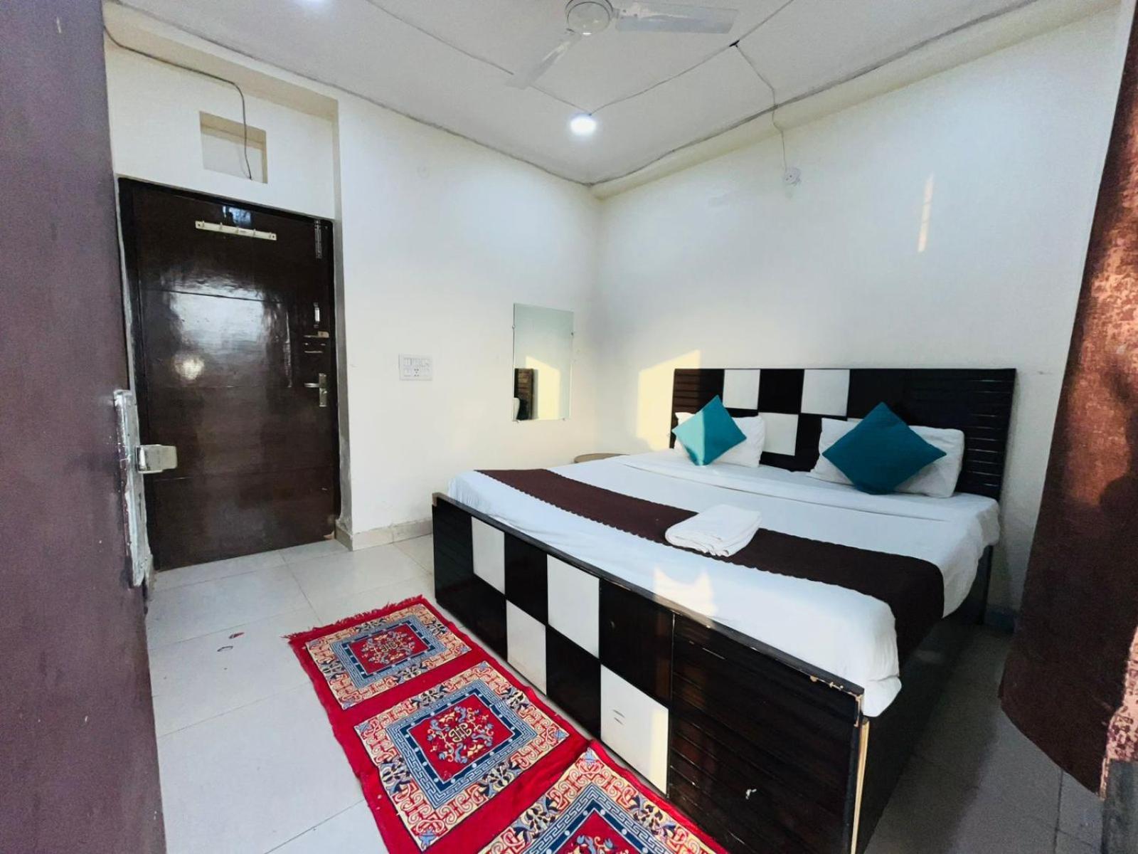 Mg Residency - Rohini Sec 17 Apartment New Delhi