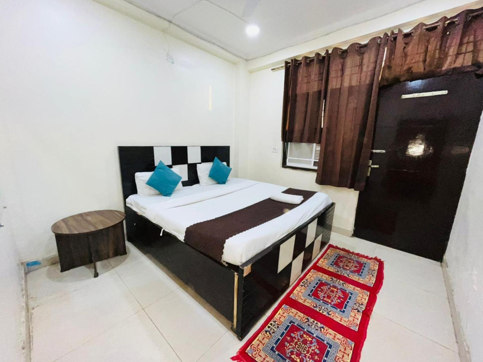 Apartment Mg Residency - Rohini Sec 17