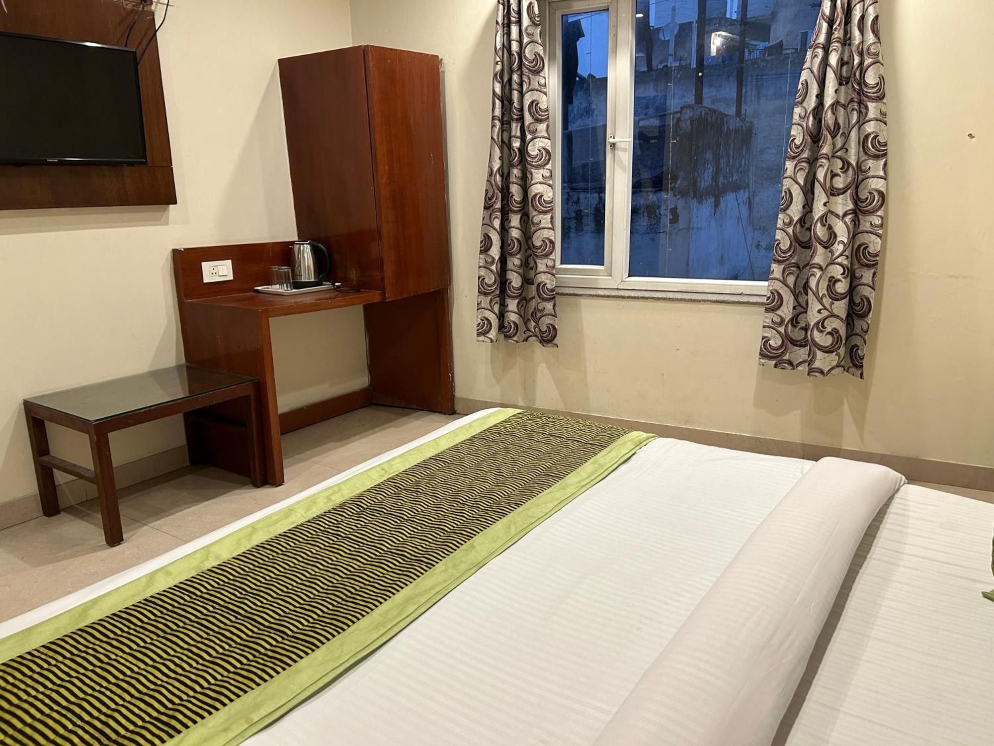 Saphire Dlx Near Railway Station Guest house New Delhi