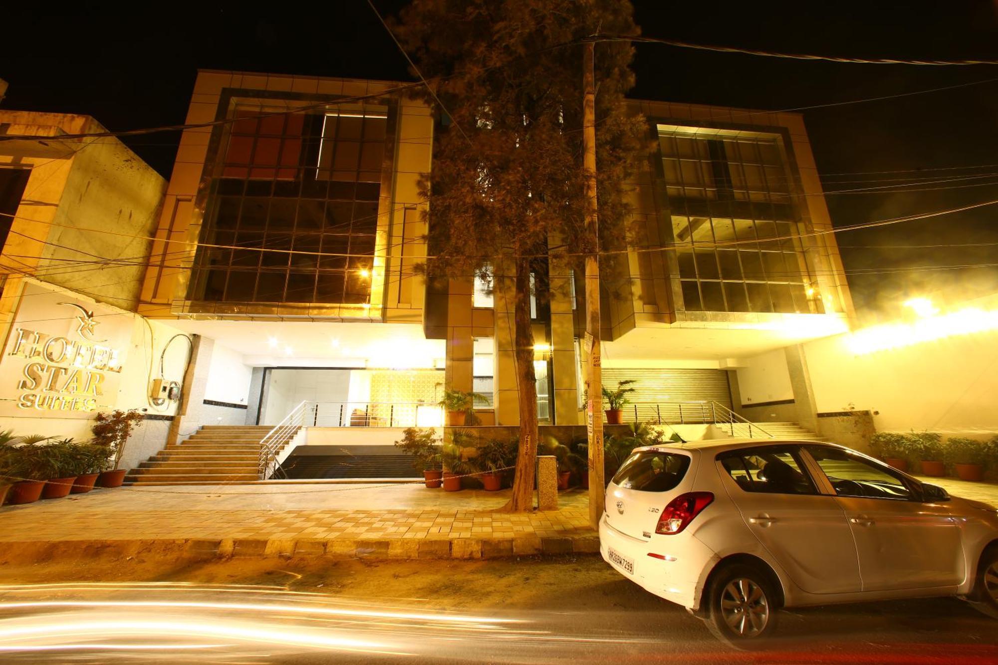 Hotel Star By Star Group New Delhi