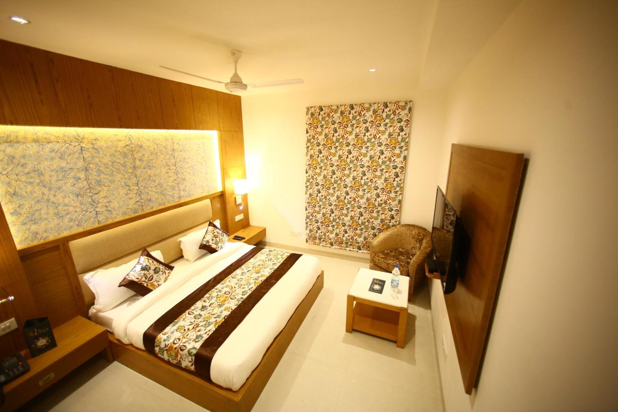 Star By Star Group Hotel 4*