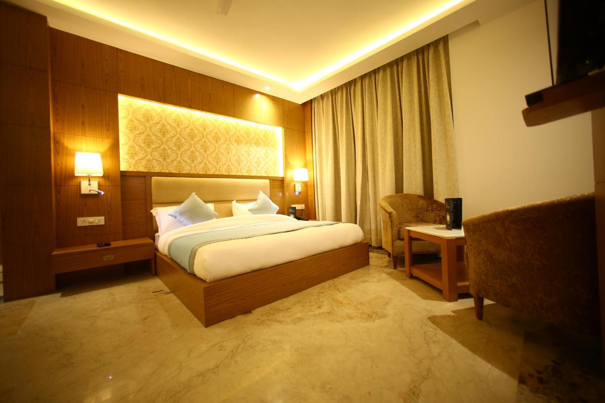 Hotel Star By Star Group