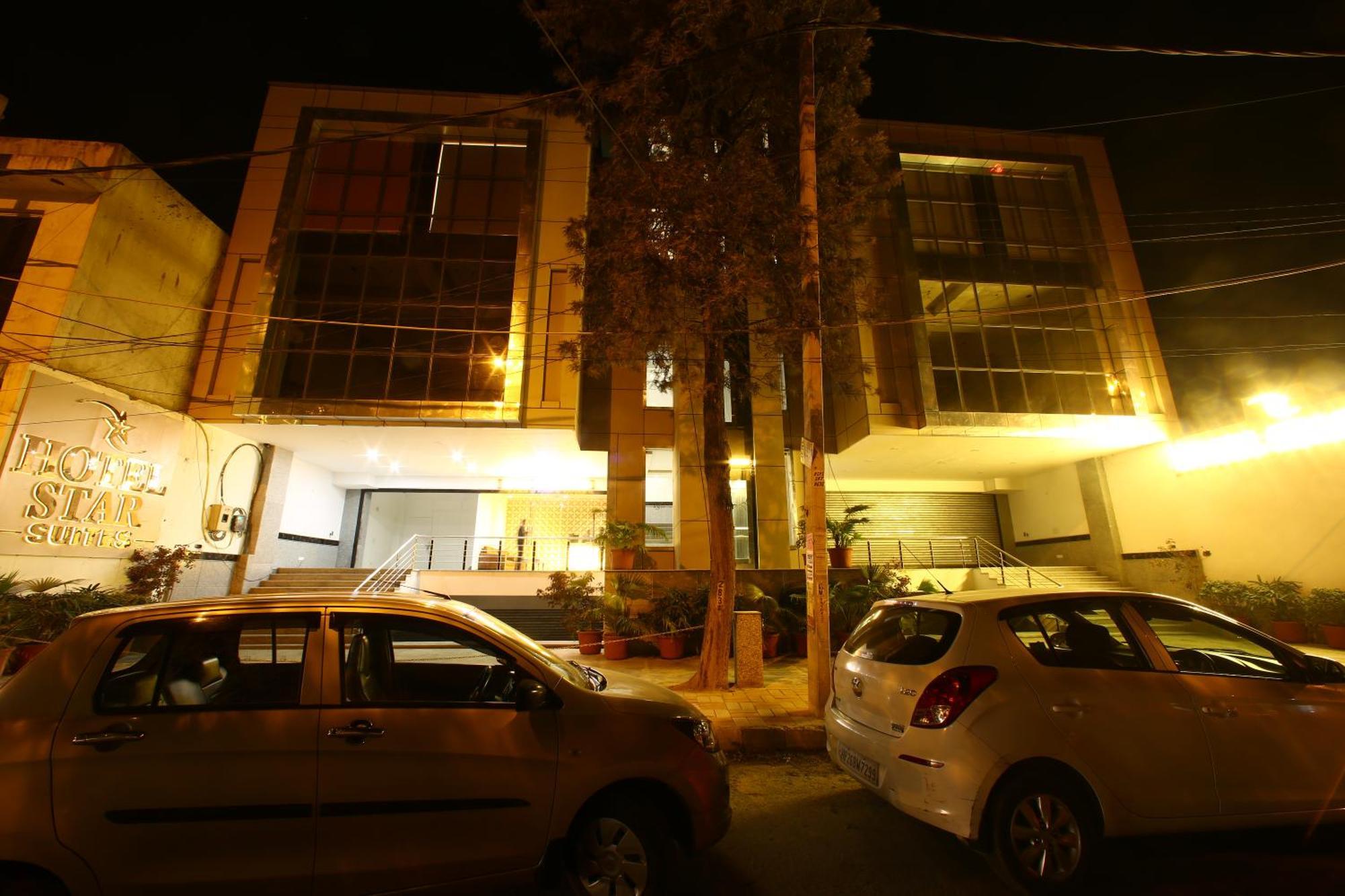 Hotel Star By Star Group New Delhi