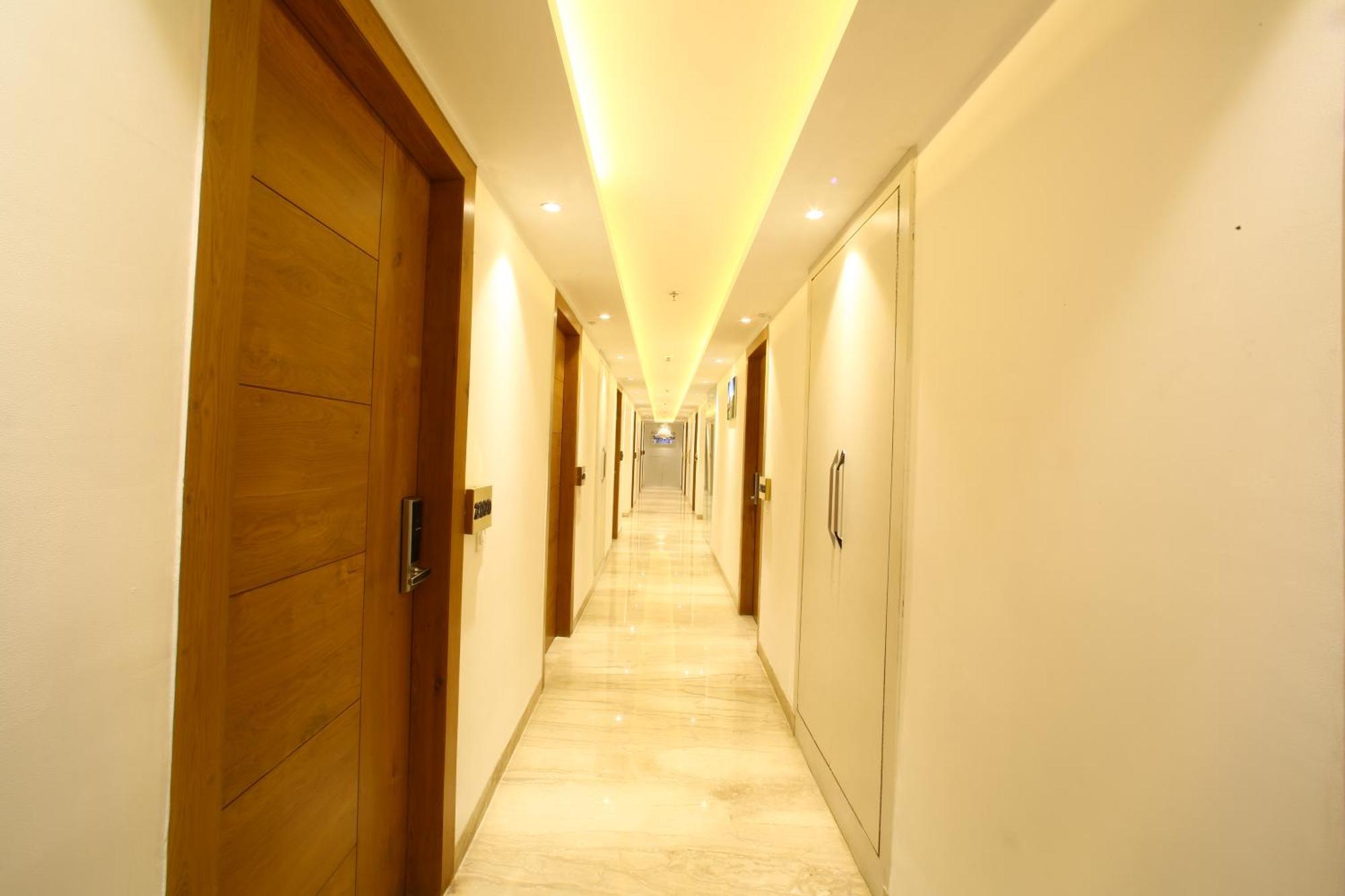 Hotel Star By Star Group