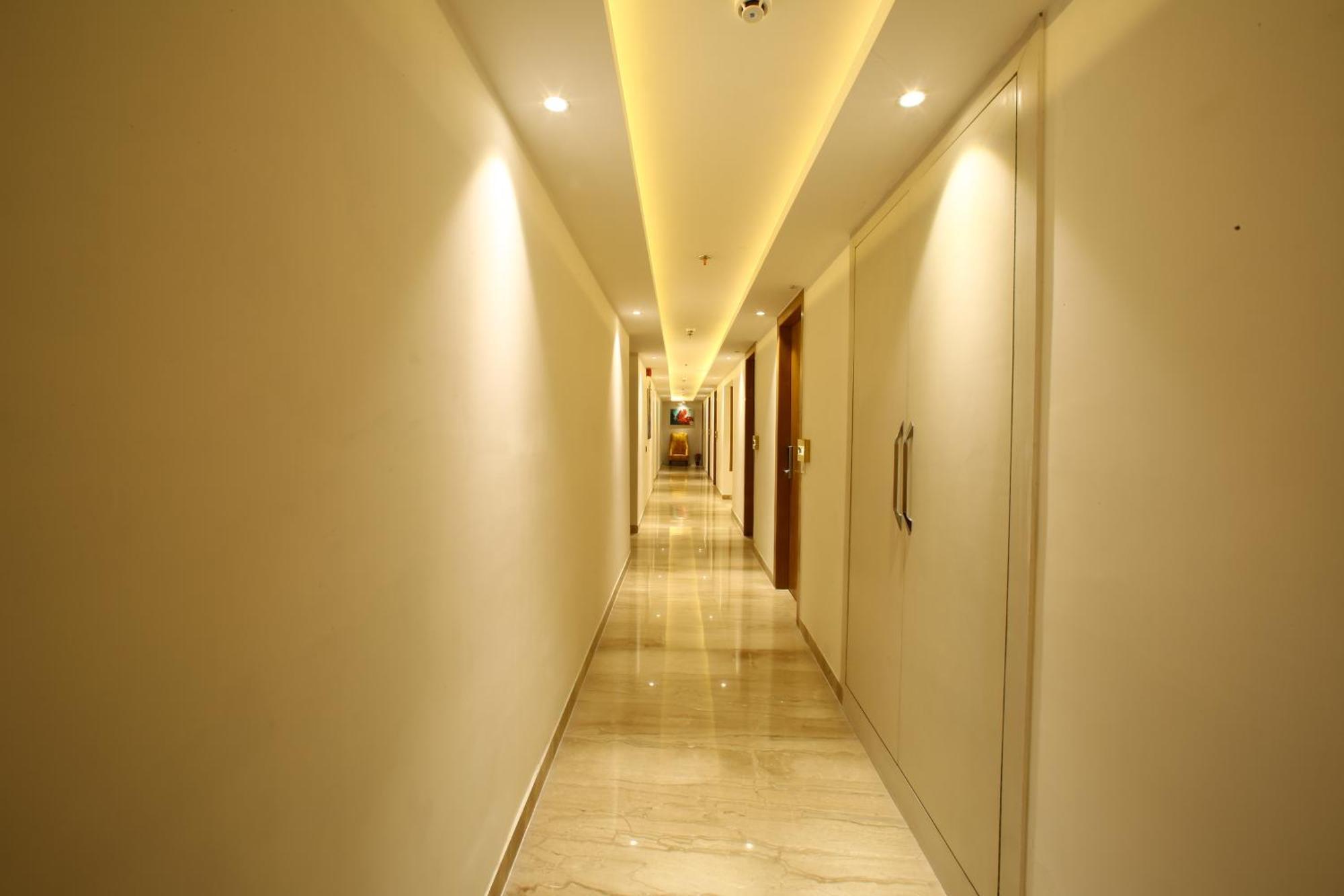 Hotel Star By Star Group New Delhi