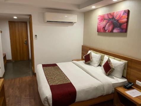 Hotel Linda Grand Near International Airport By-gross Group