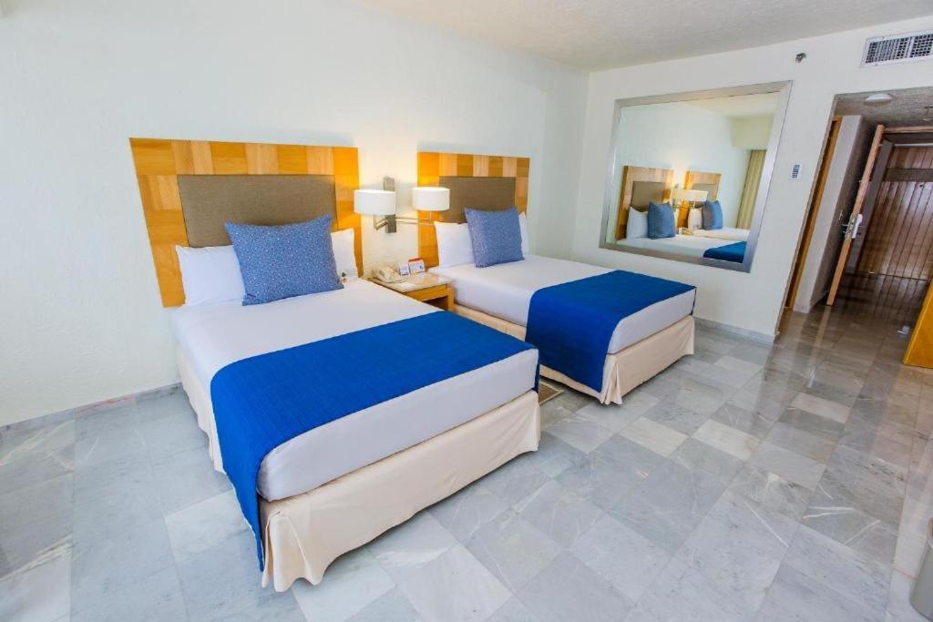 Linda Grand Near International Airport By-gross Group Hotel