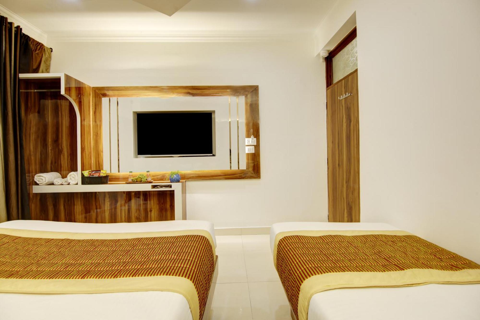 Hotel Hotel Star Villa - Front Of New Delhi Railway Station & 5 Minute From Connaught Place 4*