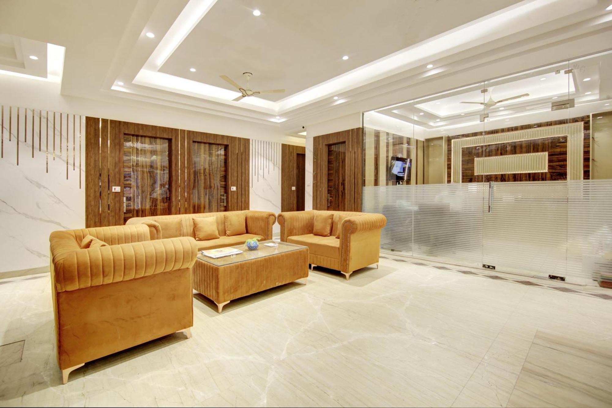 Hotel Star Villa - Front Of New Delhi Railway Station & 5 Minute From Connaught Place Hotel 4*