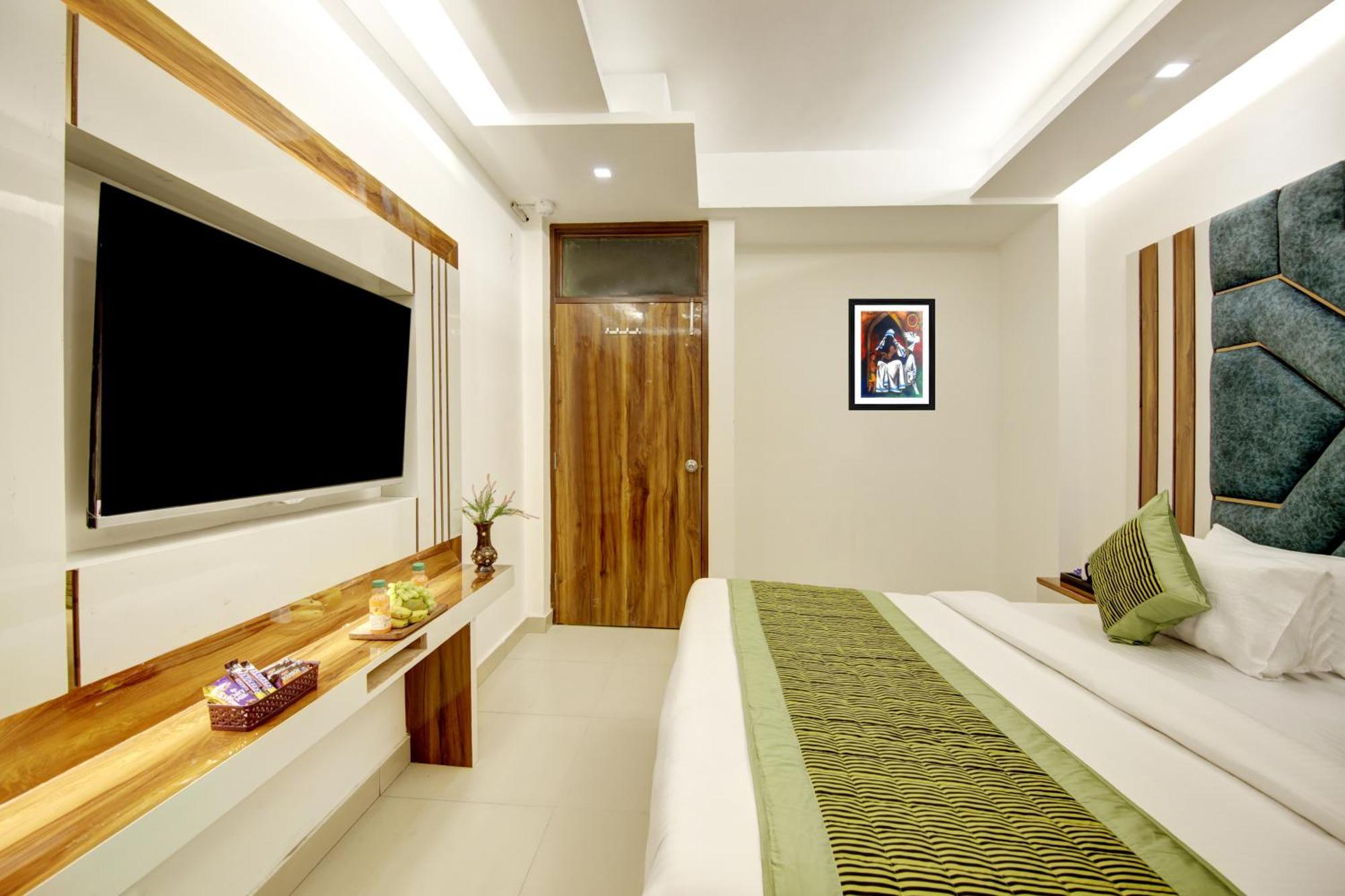 Hotel Star Villa - Front Of New Delhi Railway Station & 5 Minute From Connaught Place New Delhi