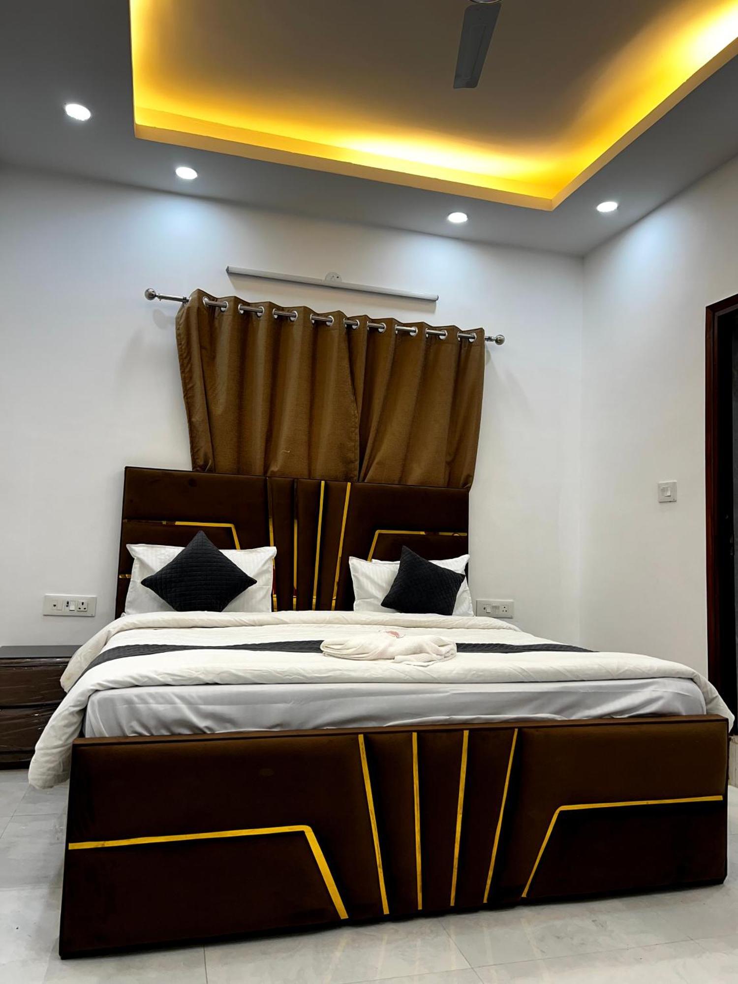 Hotel Trending *