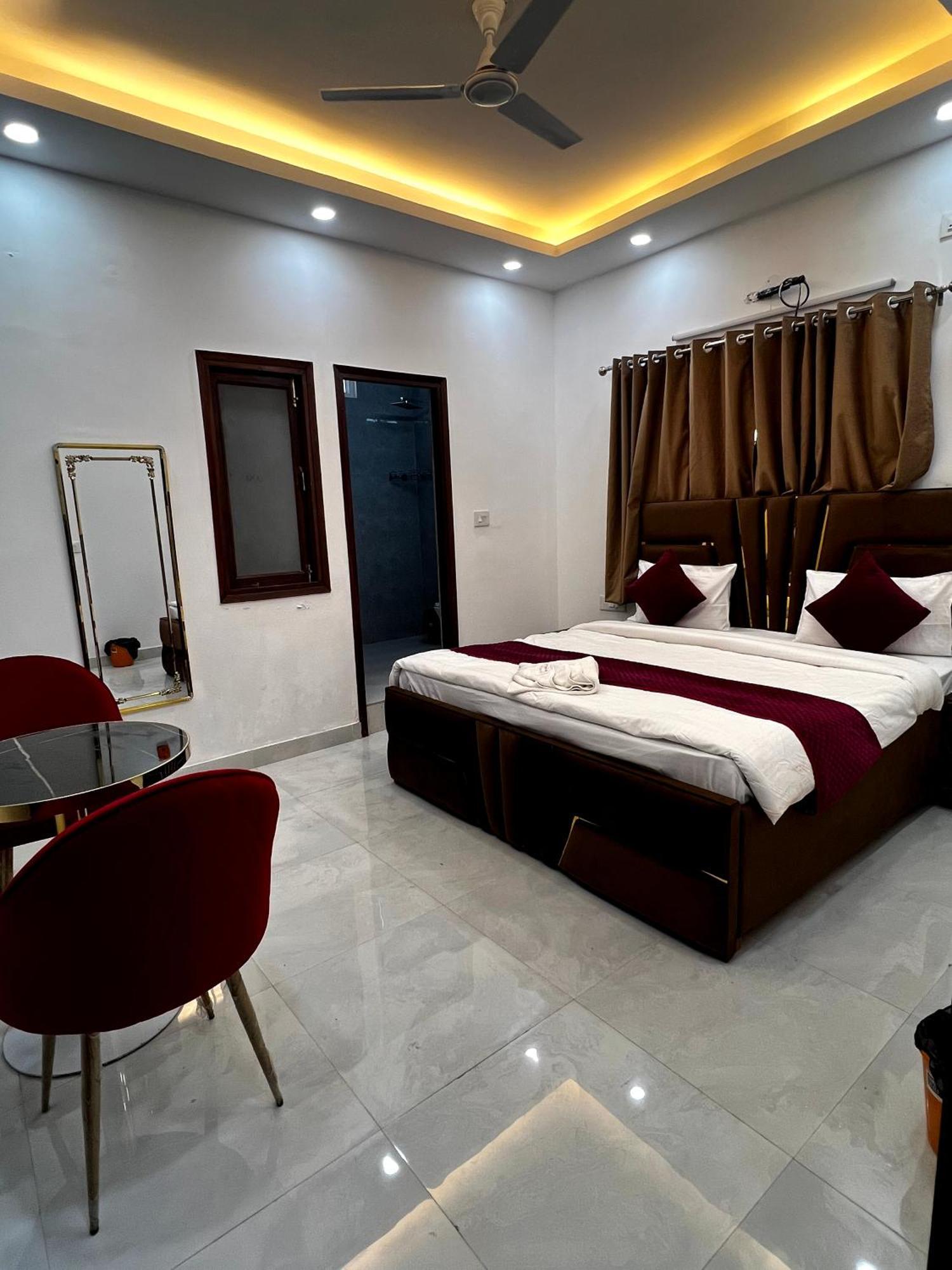 Hotel Trending *