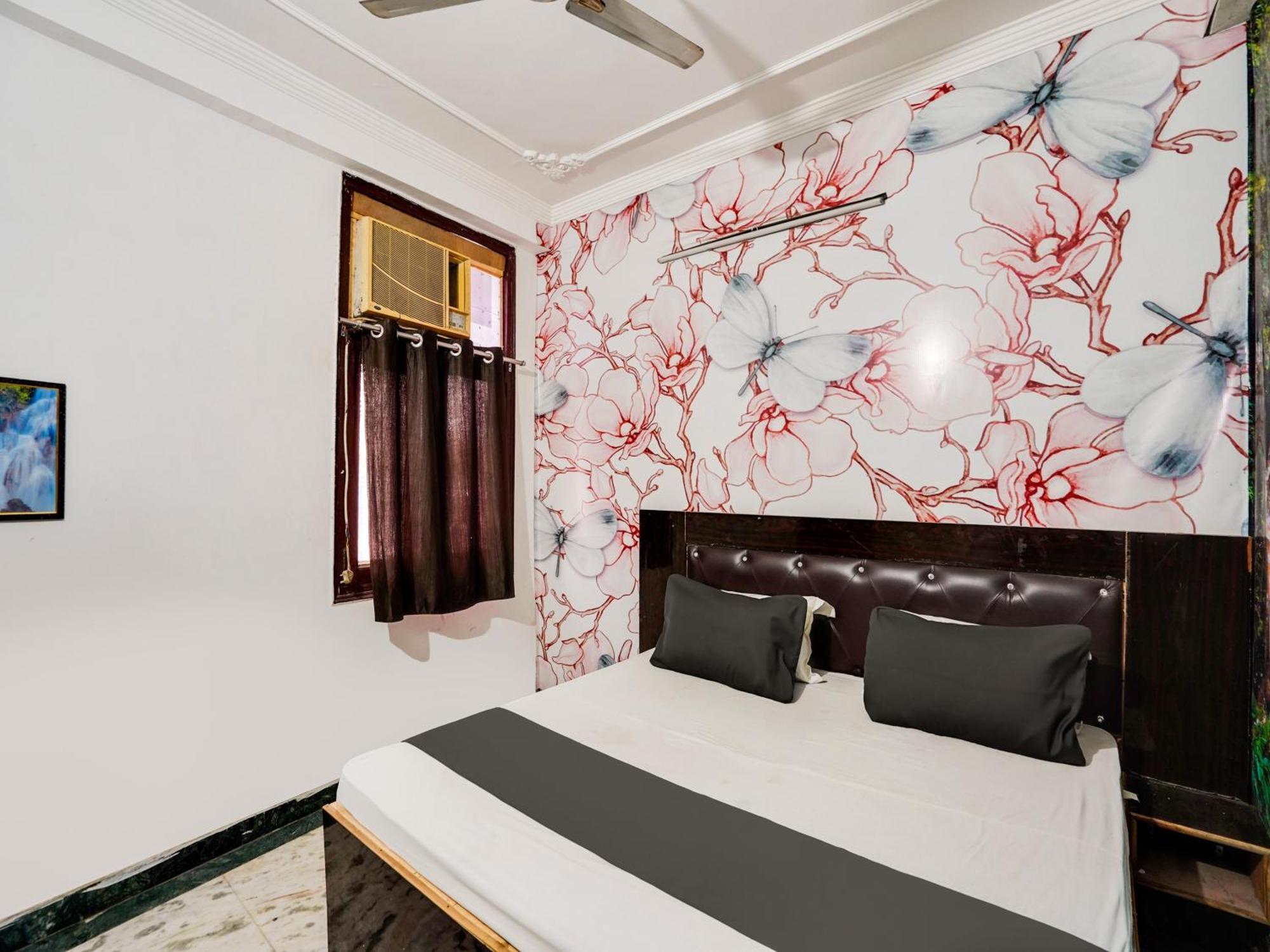 Hotel Stay Residency Near Fortis Hospital 3*