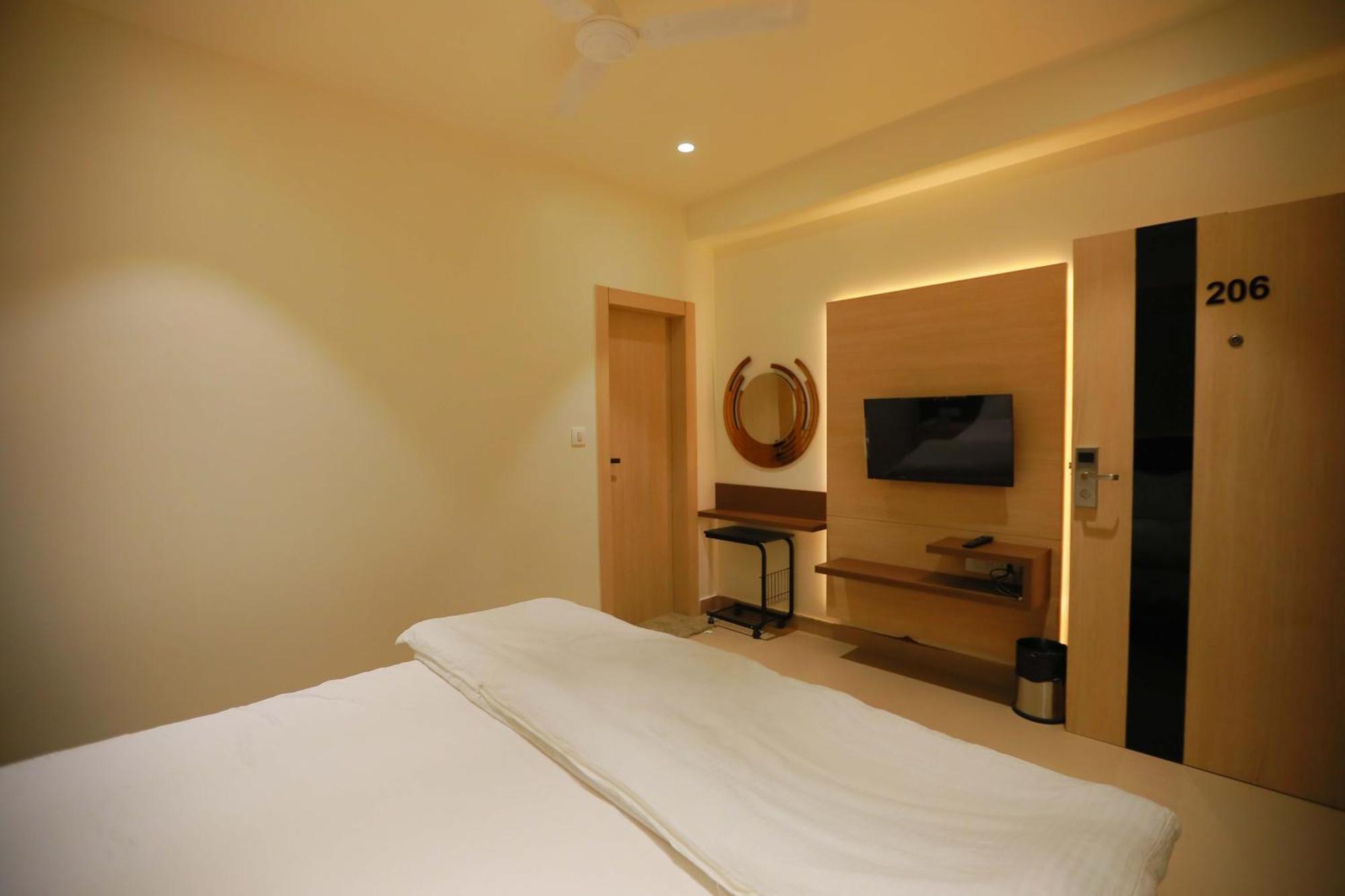 Hotel 16 3*