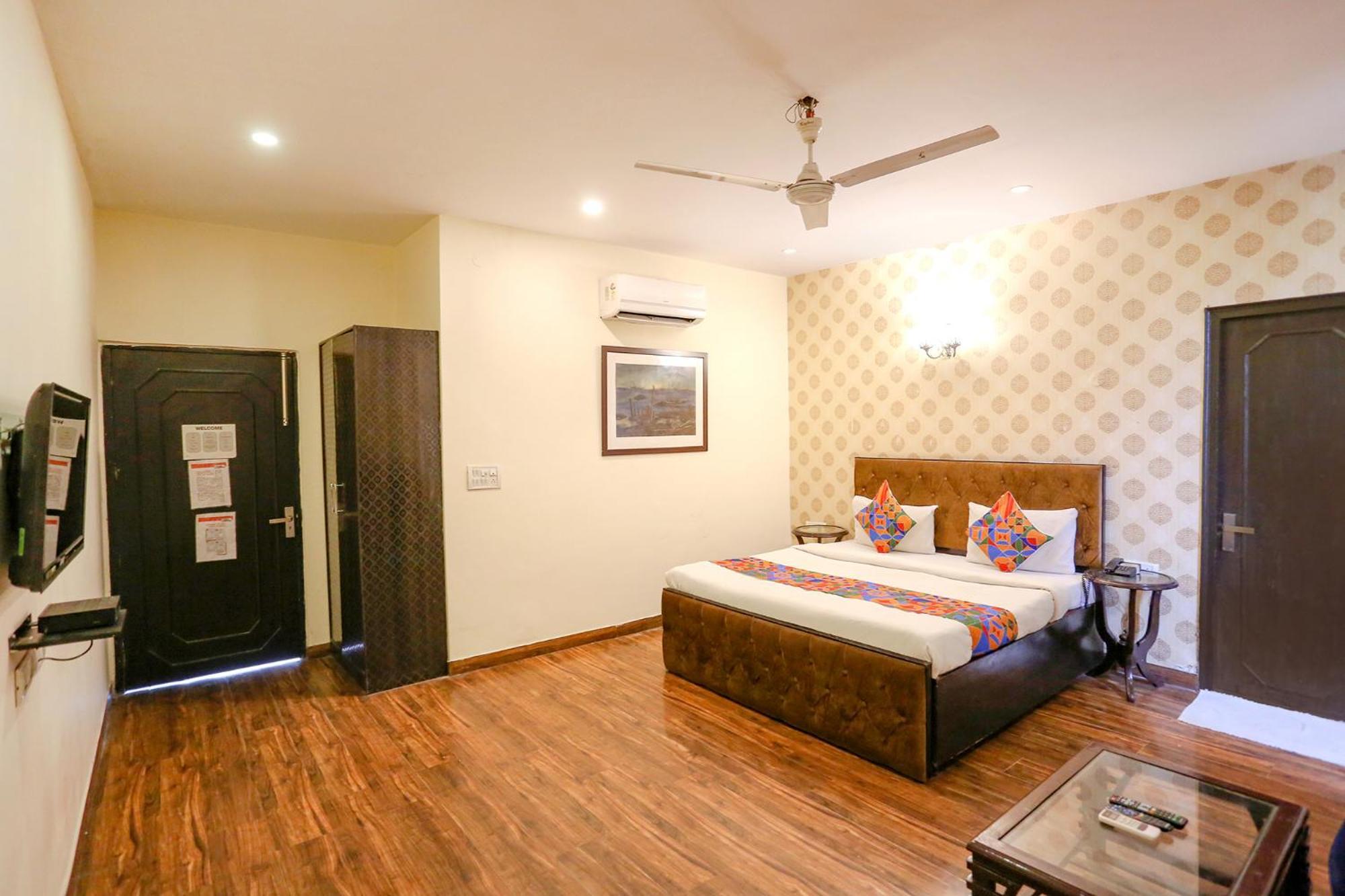 Hotel Fabexpress Pulse Impulse 3*