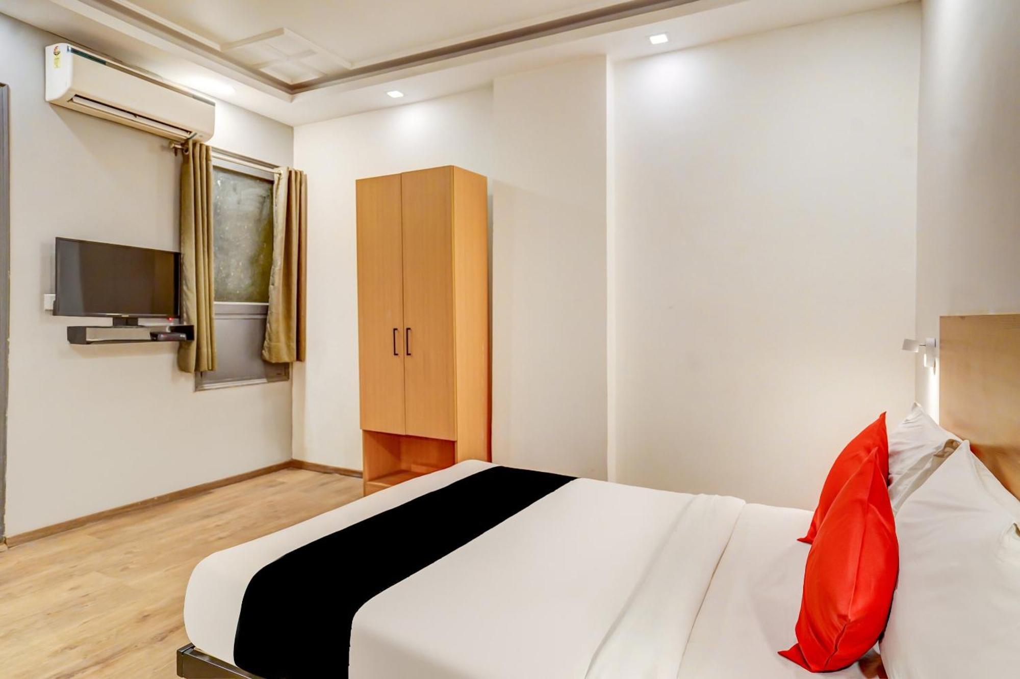 Hotel Super Capital O Jp Tower New Delhi