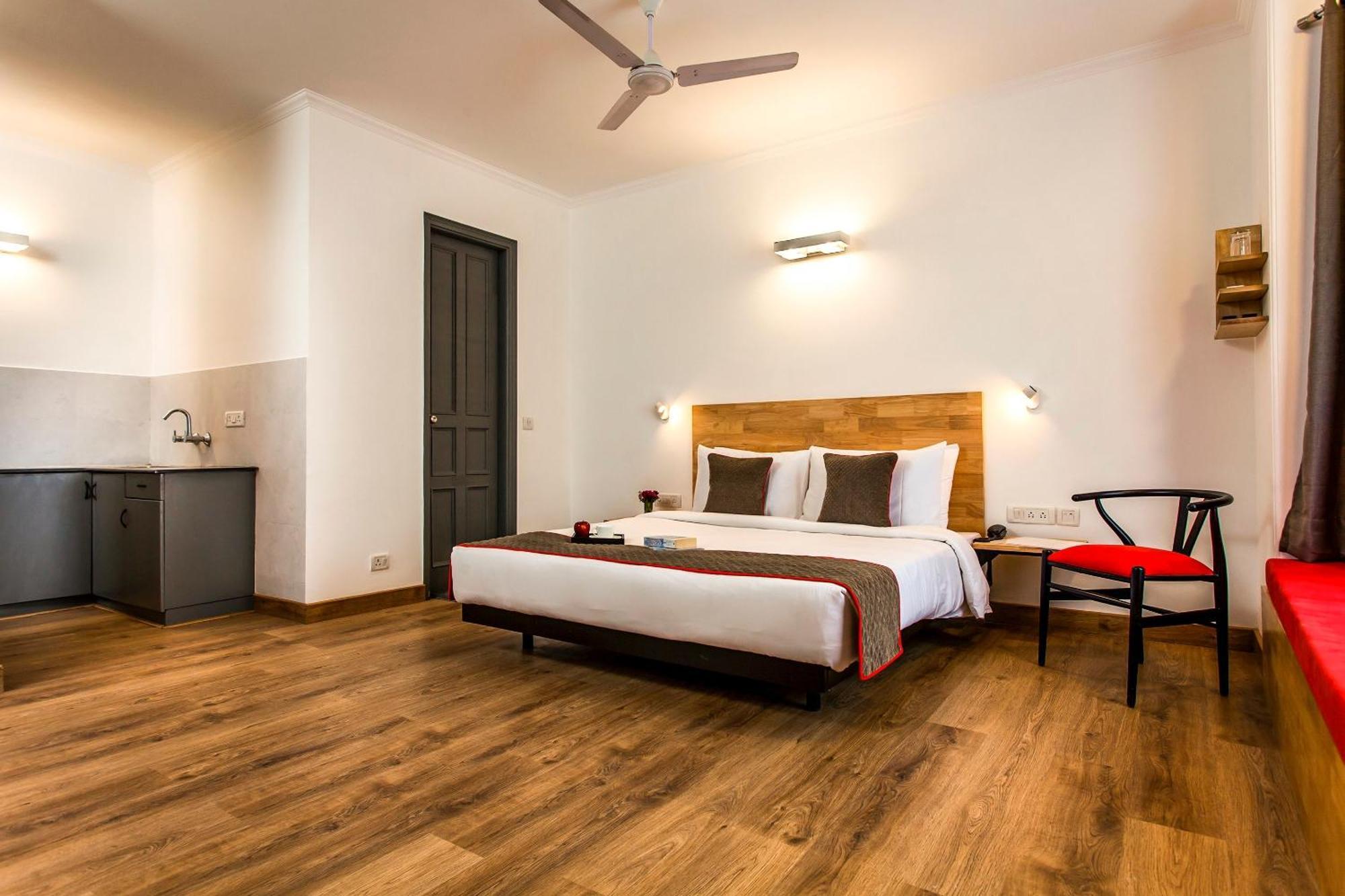 Townhouse Cr Park Near Lotus Temple New Delhi