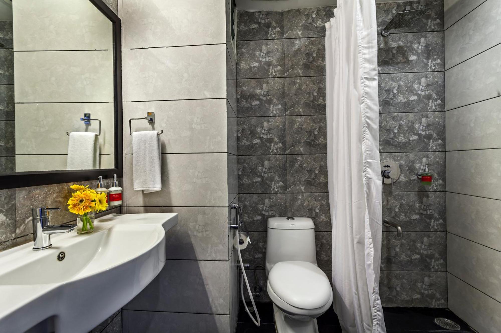 Townhouse Cr Park Near Lotus Temple 4* New Delhi