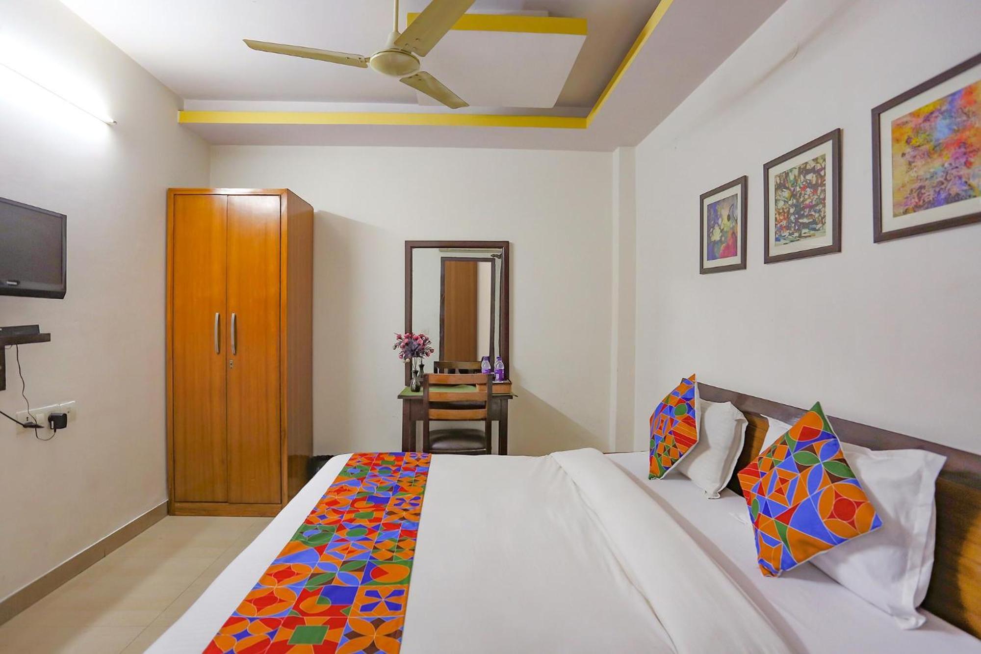 Fabexpress The Paradise - Nr Apollo Hospital 3* Nova Deli