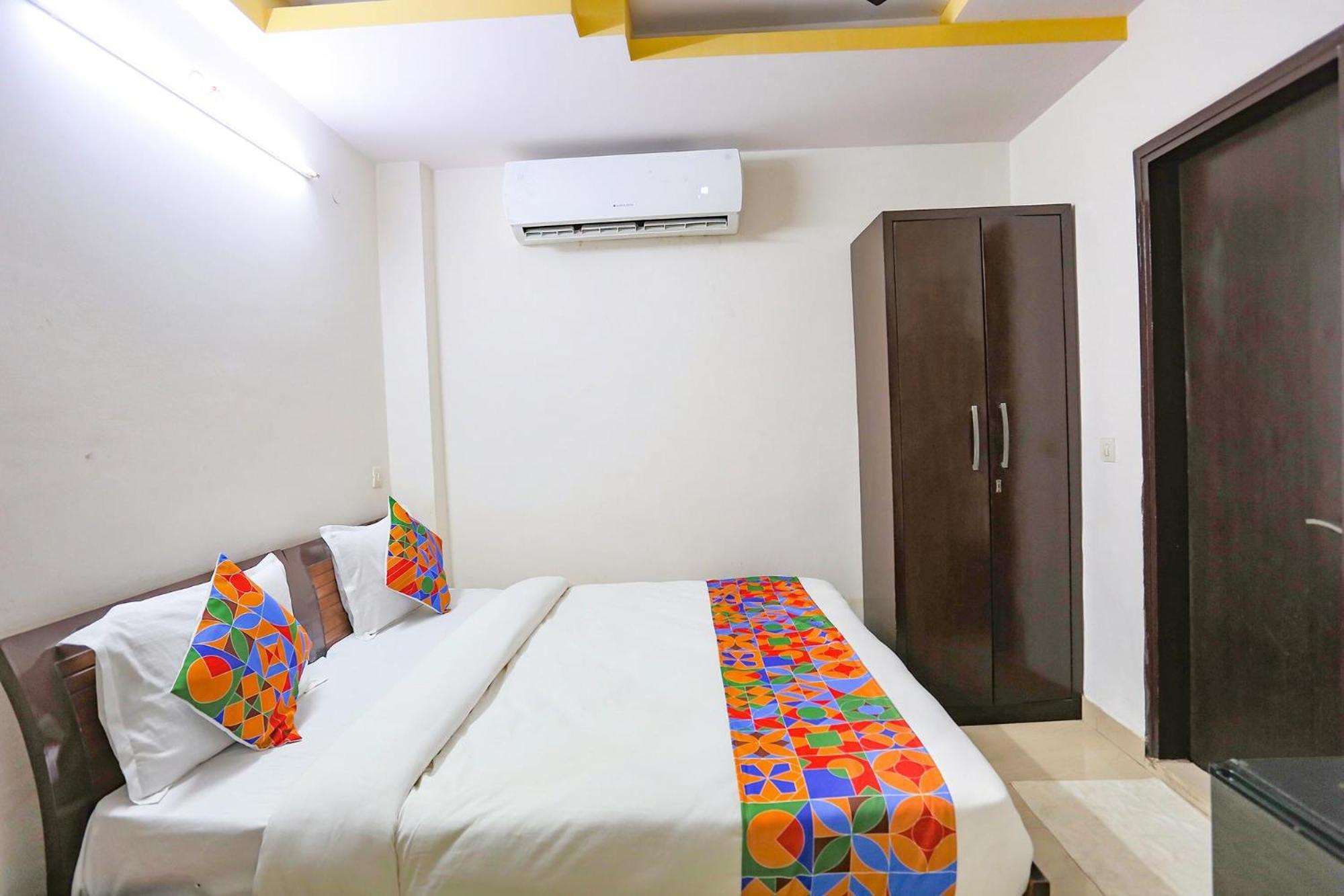 Hotel Fabexpress The Paradise - Nr Apollo Hospital
