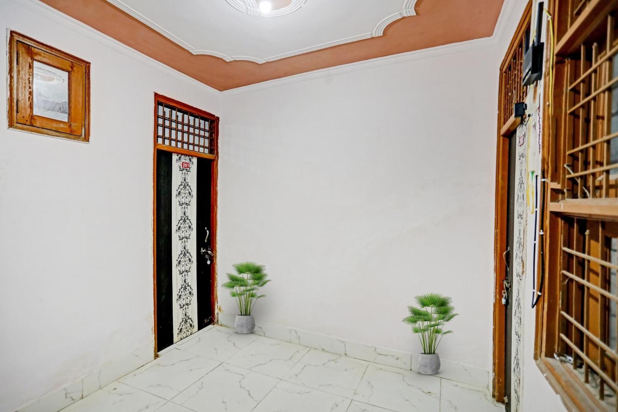 Hotel O Royal 3*