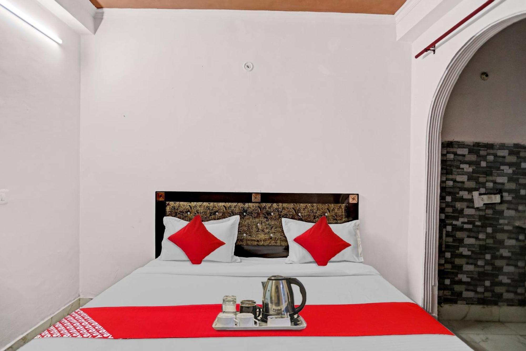Hotel O Royal