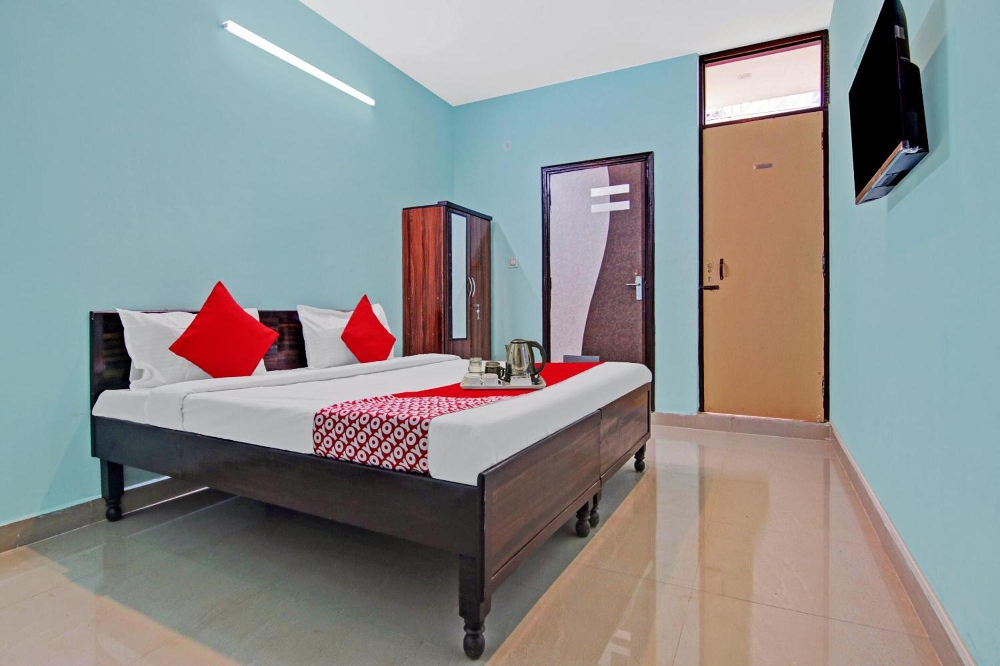 A.k Residency Hotel 4*