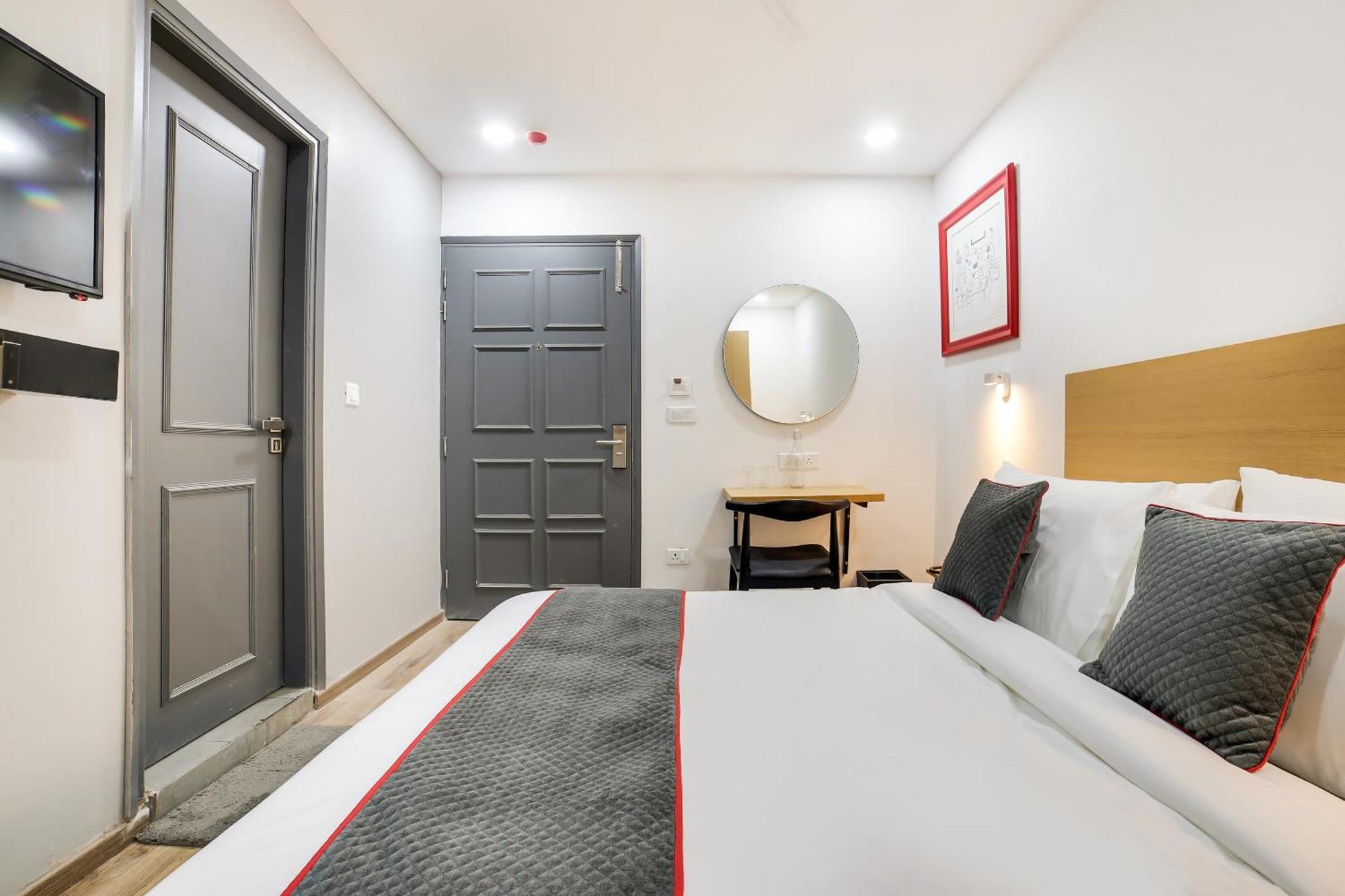Super Townhouse Shahdara Near Yamuna Sports Complex 4*