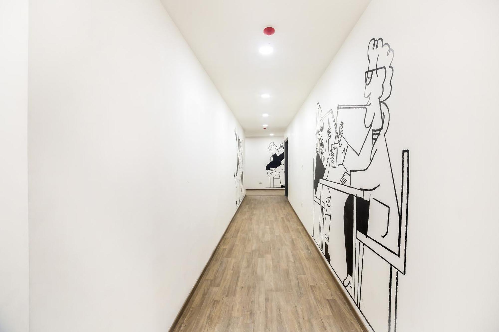 Super Townhouse Shahdara Near Yamuna Sports Complex Nova Deli