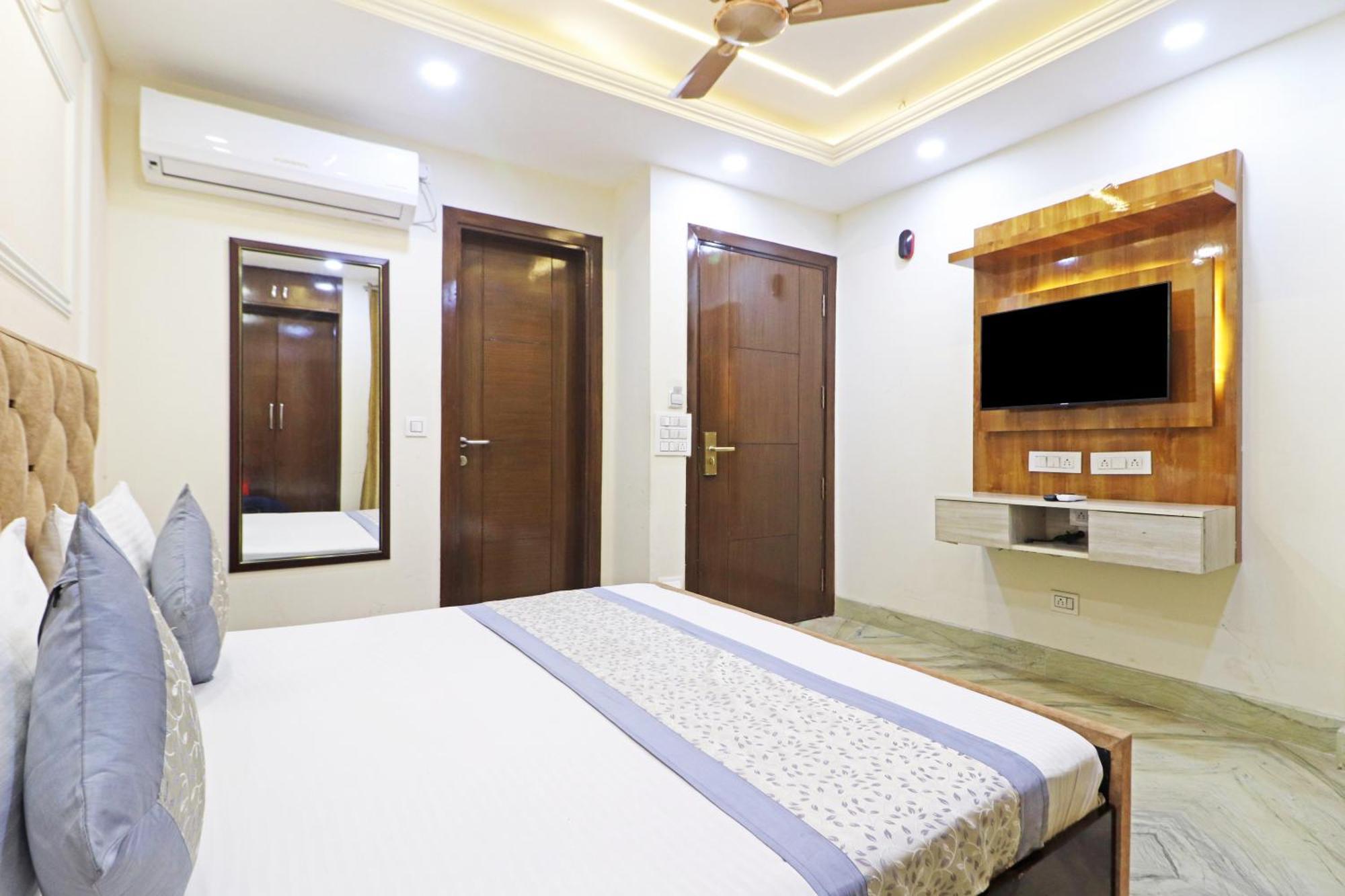 Samrat Residency 10 Mints Walking Distance Nizamuddin Railway Station 4* Nova Deli