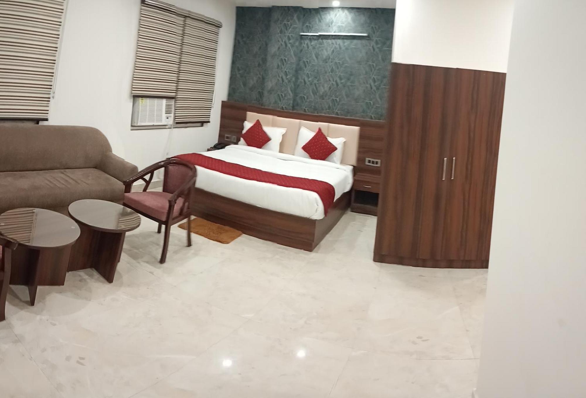 Ecg Grand Inn-near Delhi Airport * New Delhi