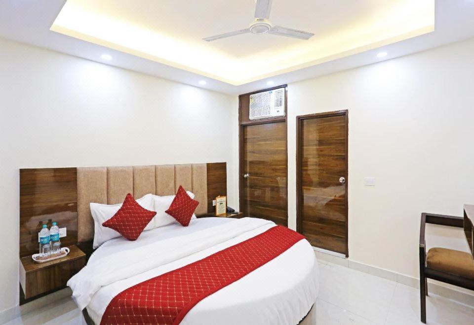 Hotel Vijaydeep Place Near Delhi Airport New Delhi