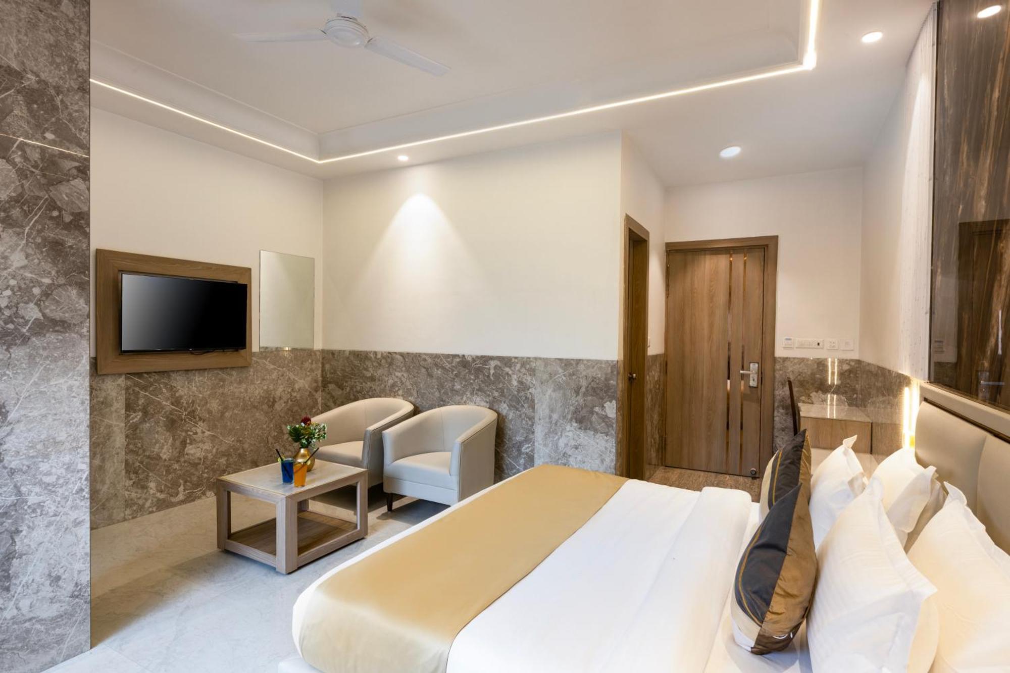 Hotel The Orion Era - Delhi Airport New Delhi