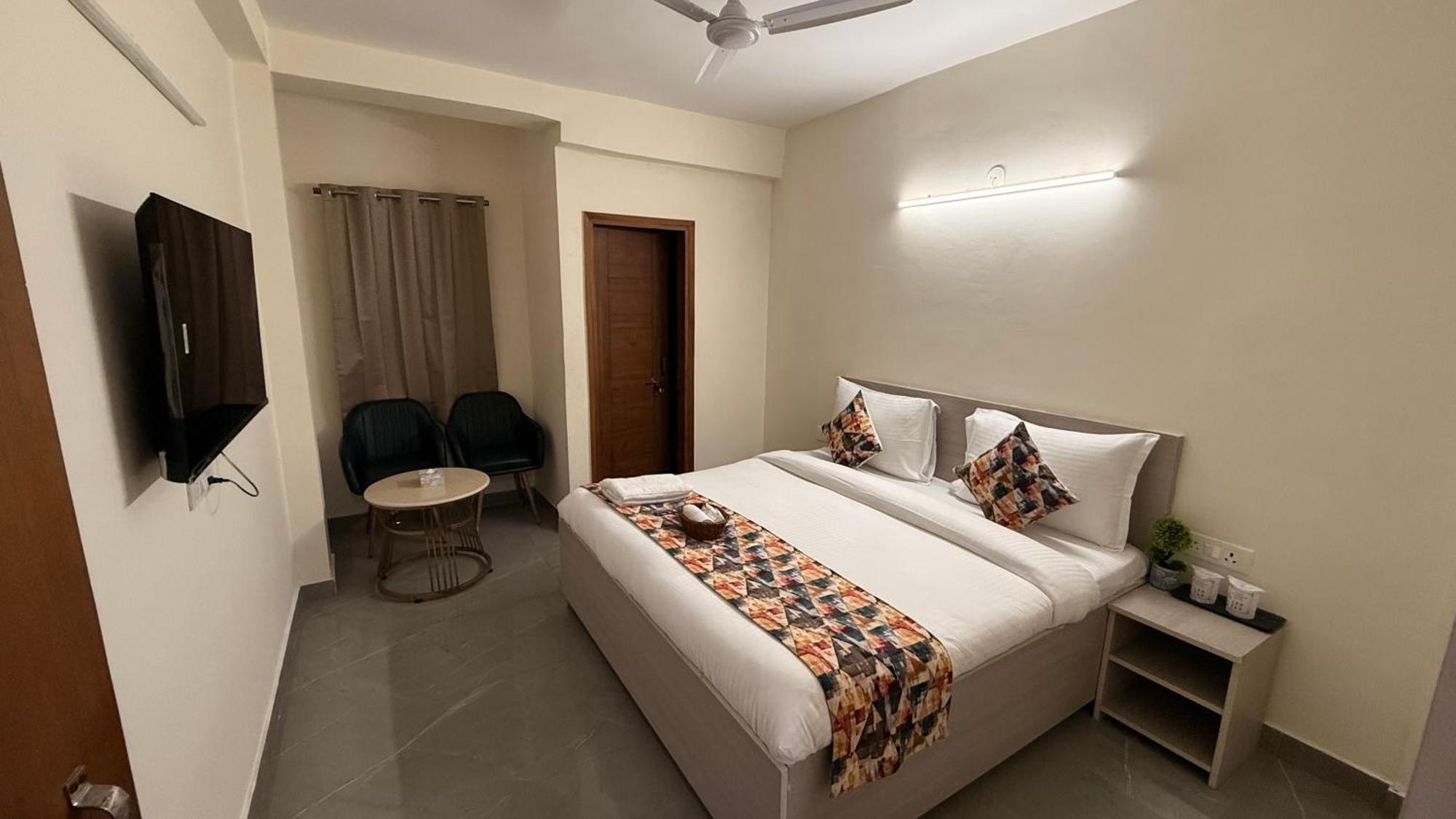 Hotel Ivaan Homes Opposite To Iskcon Temple East Of Kailash 3*
